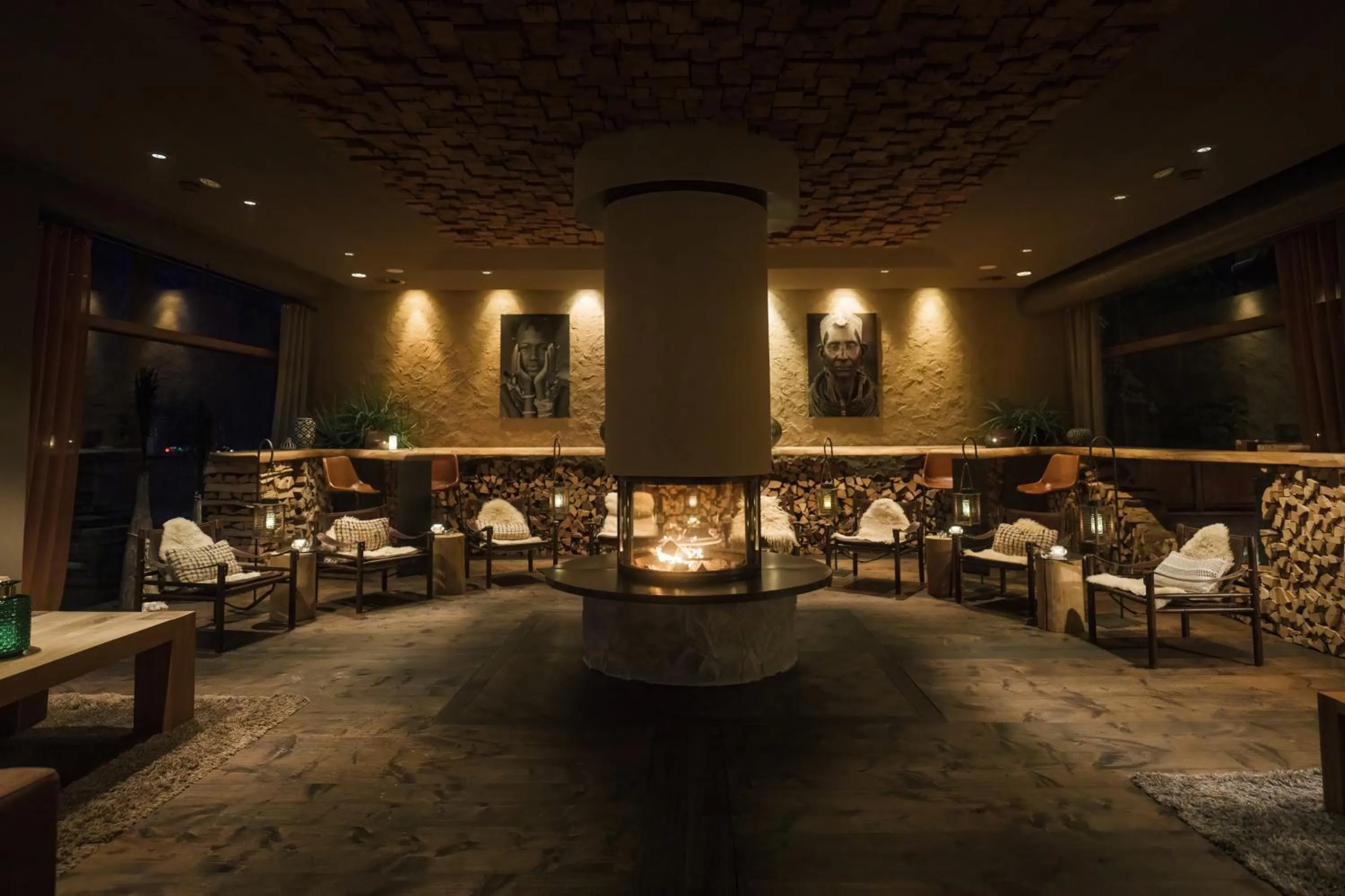 fireplace in MOHR life resort