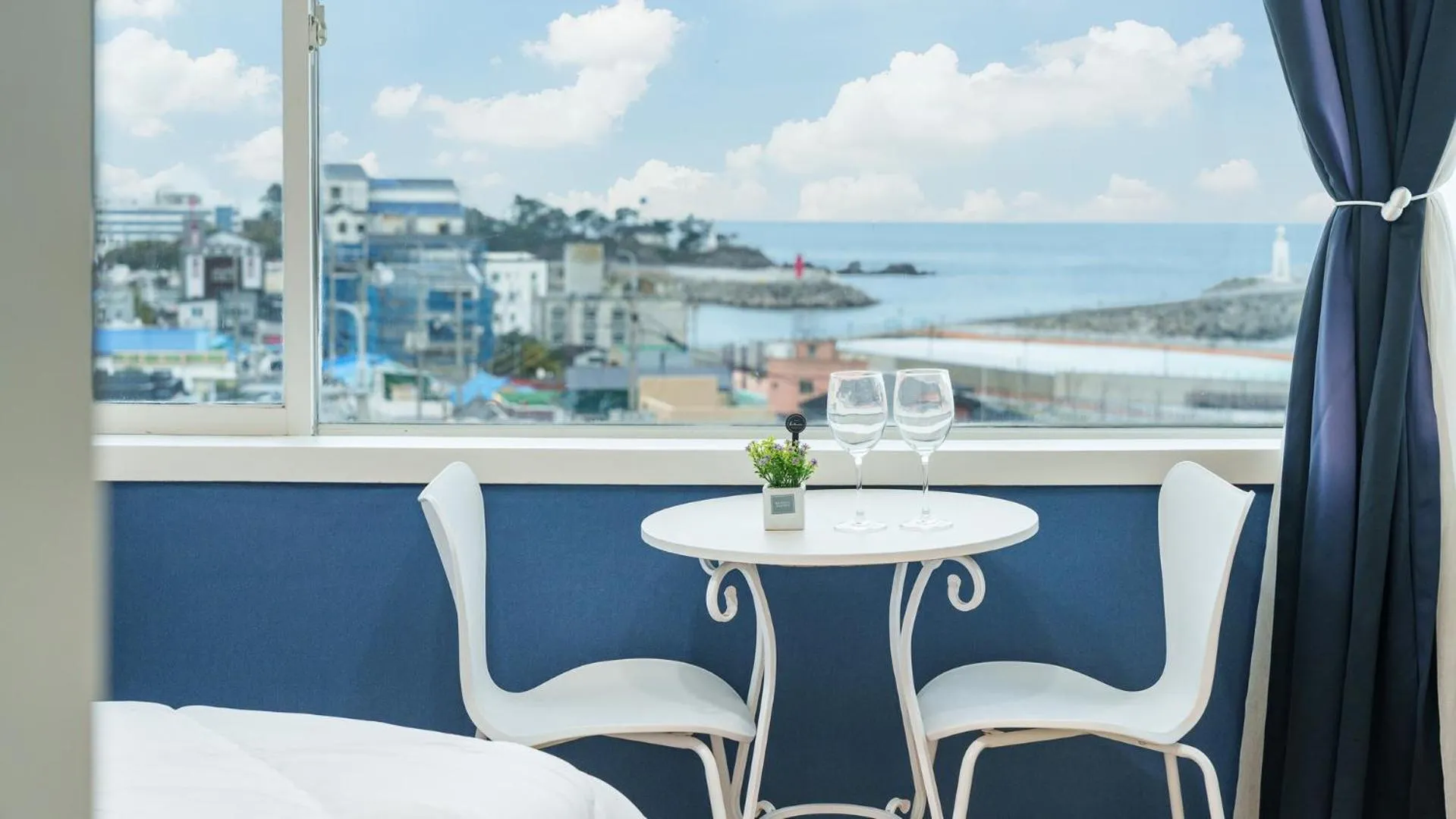 Property building in Gyeongju Neulsiwon Pension