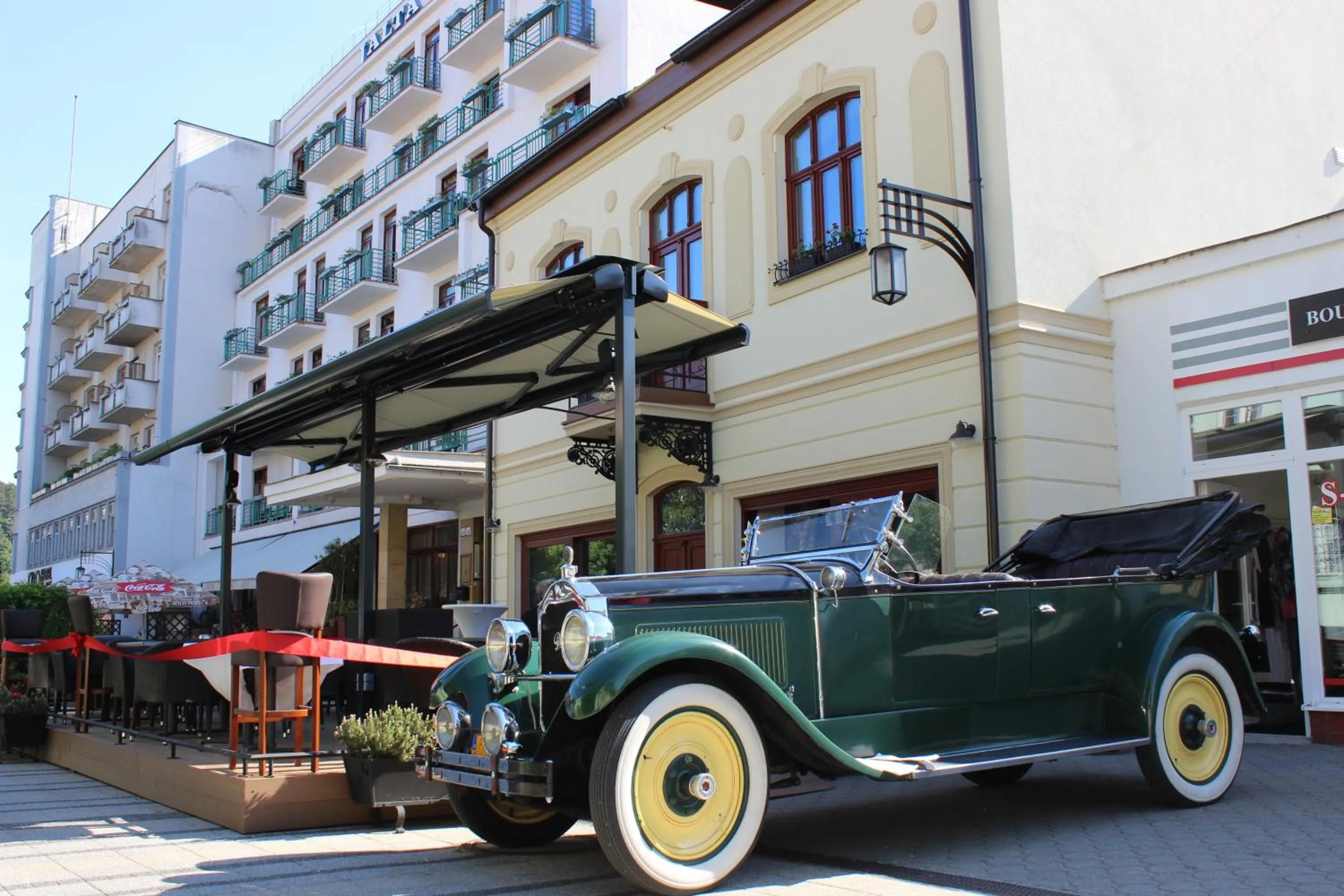 Off site in Zuckmann Villa