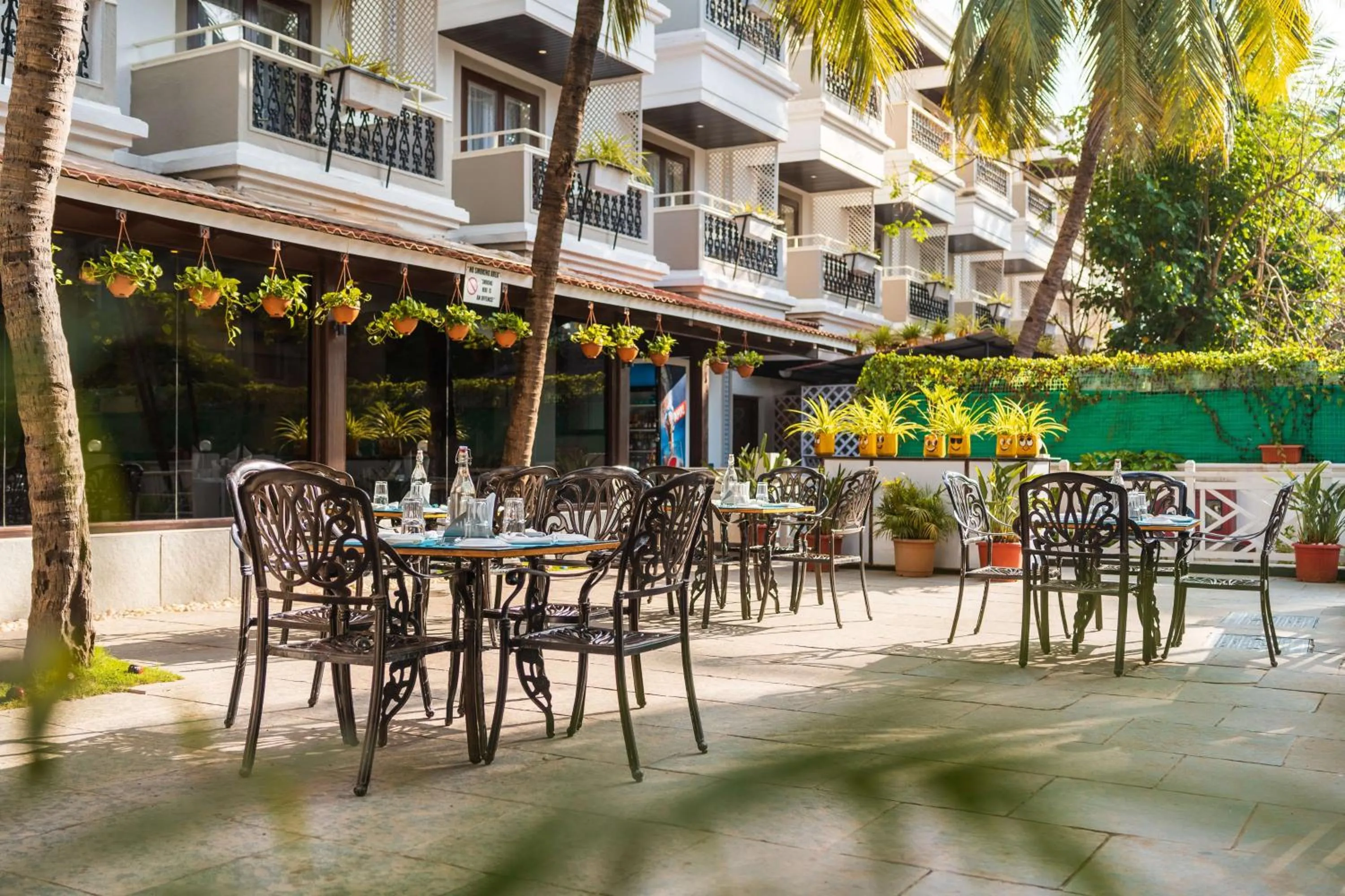 Restaurant/places to eat in Radisson Goa Candolim