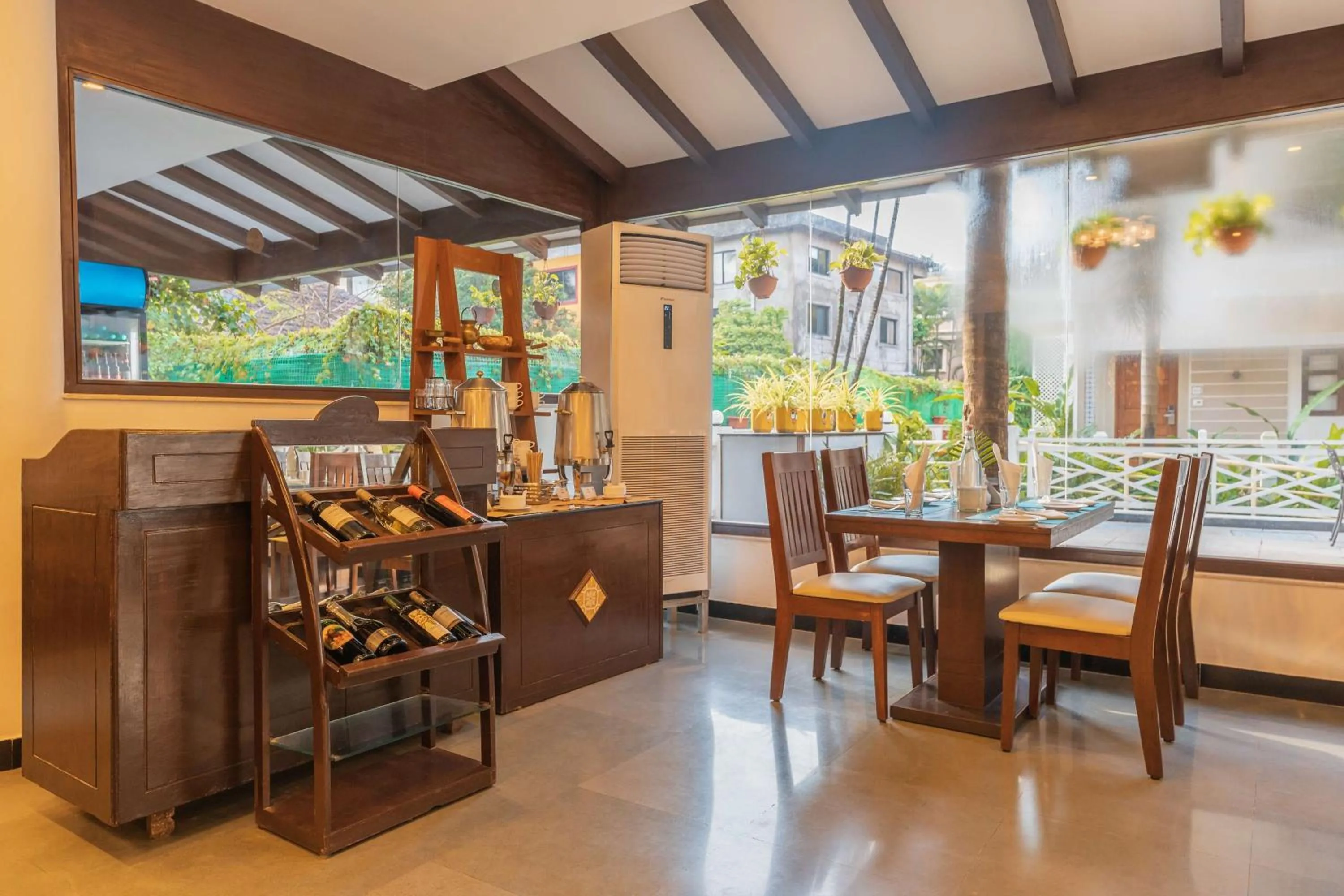 Restaurant/places to eat in Radisson Goa Candolim