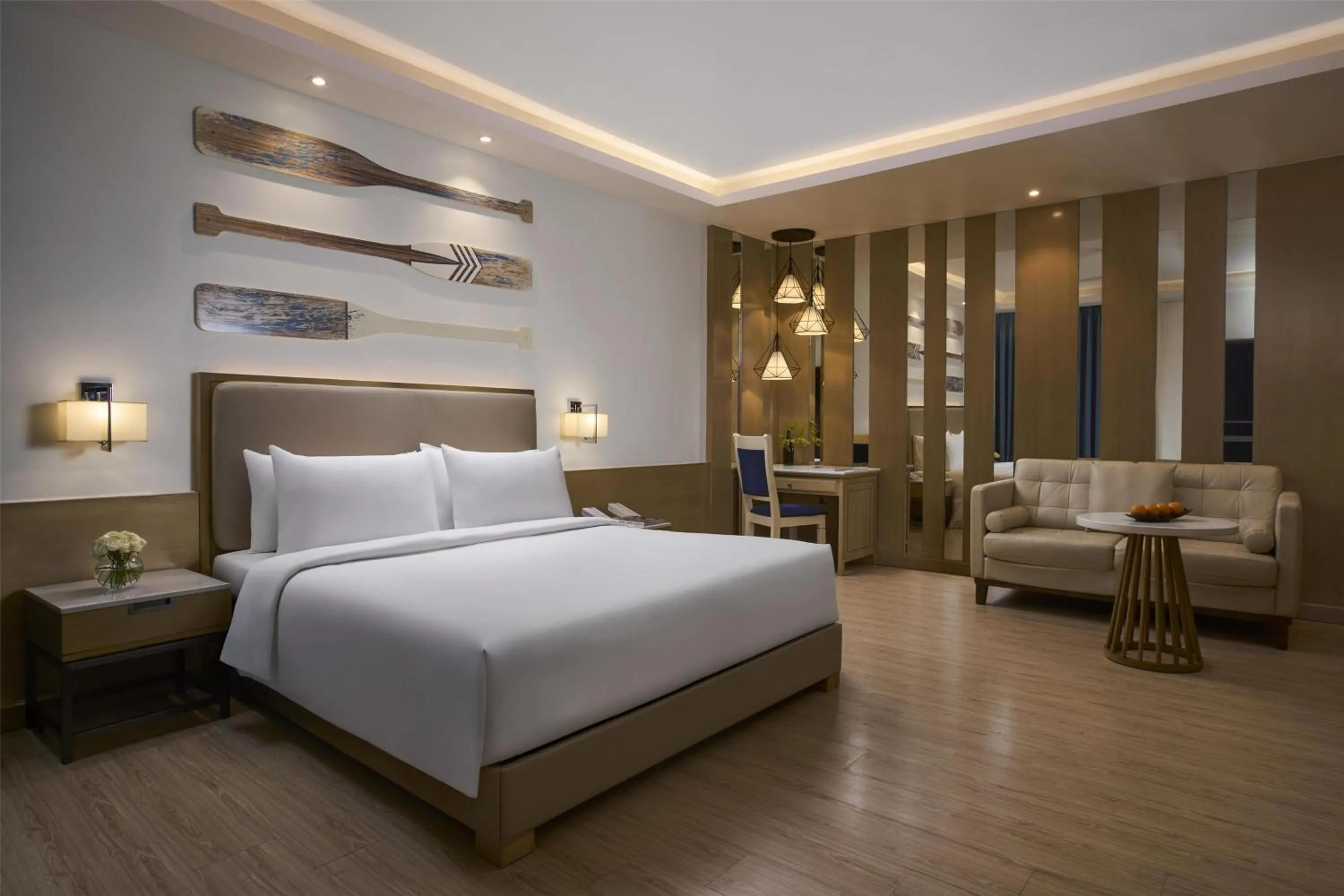 Photo of the whole room, Bed in Radisson Goa Candolim