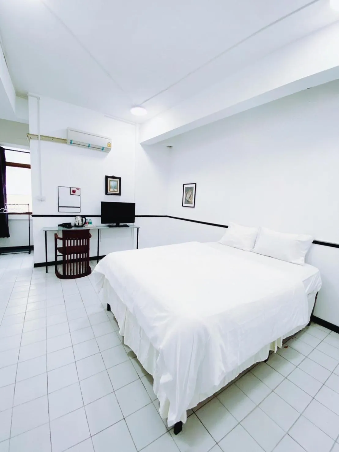 Bed in XX GO INN MRT Hua Lamphong China Town