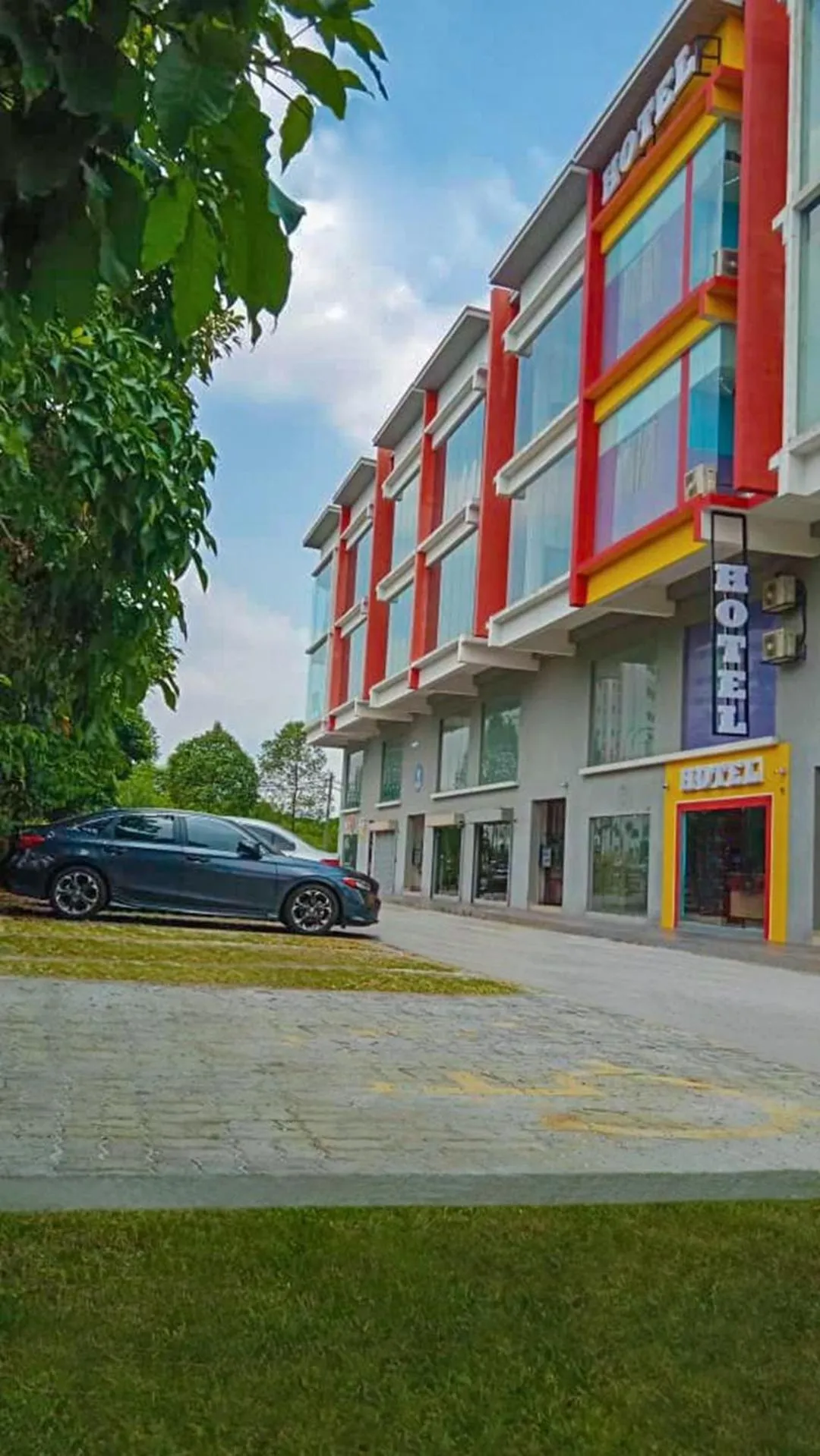 Property building in ARK Business Rawang hotel