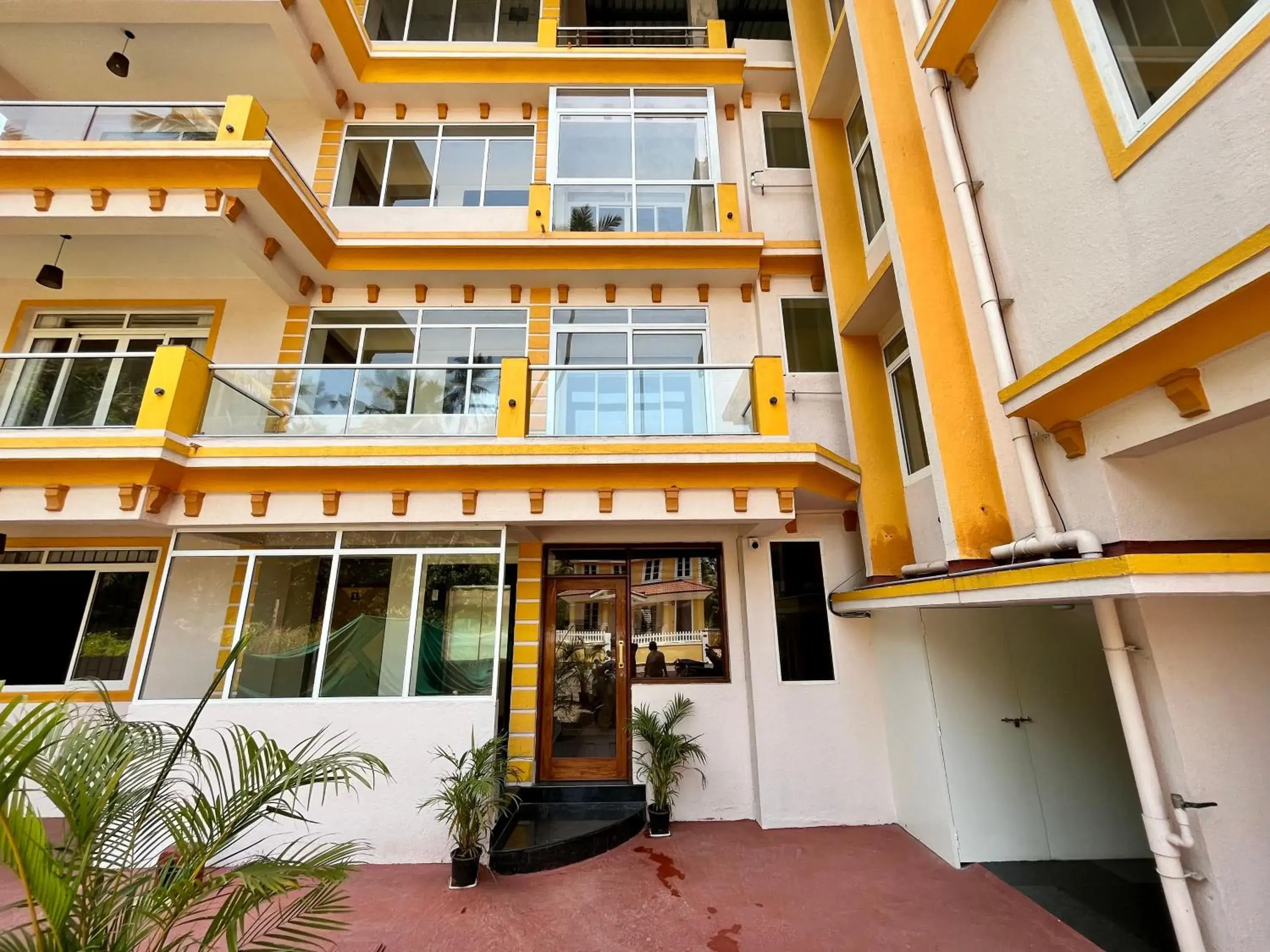 Superior Suite in Lykke Suites- 2-min Drive to Colva Beach-By Goan Felicidade Hospitality PVT LTD Superior Suite in Lykke Suites- 2-min Drive to Colva Beach-By Goan Felicidade Hospitality PVT LTD