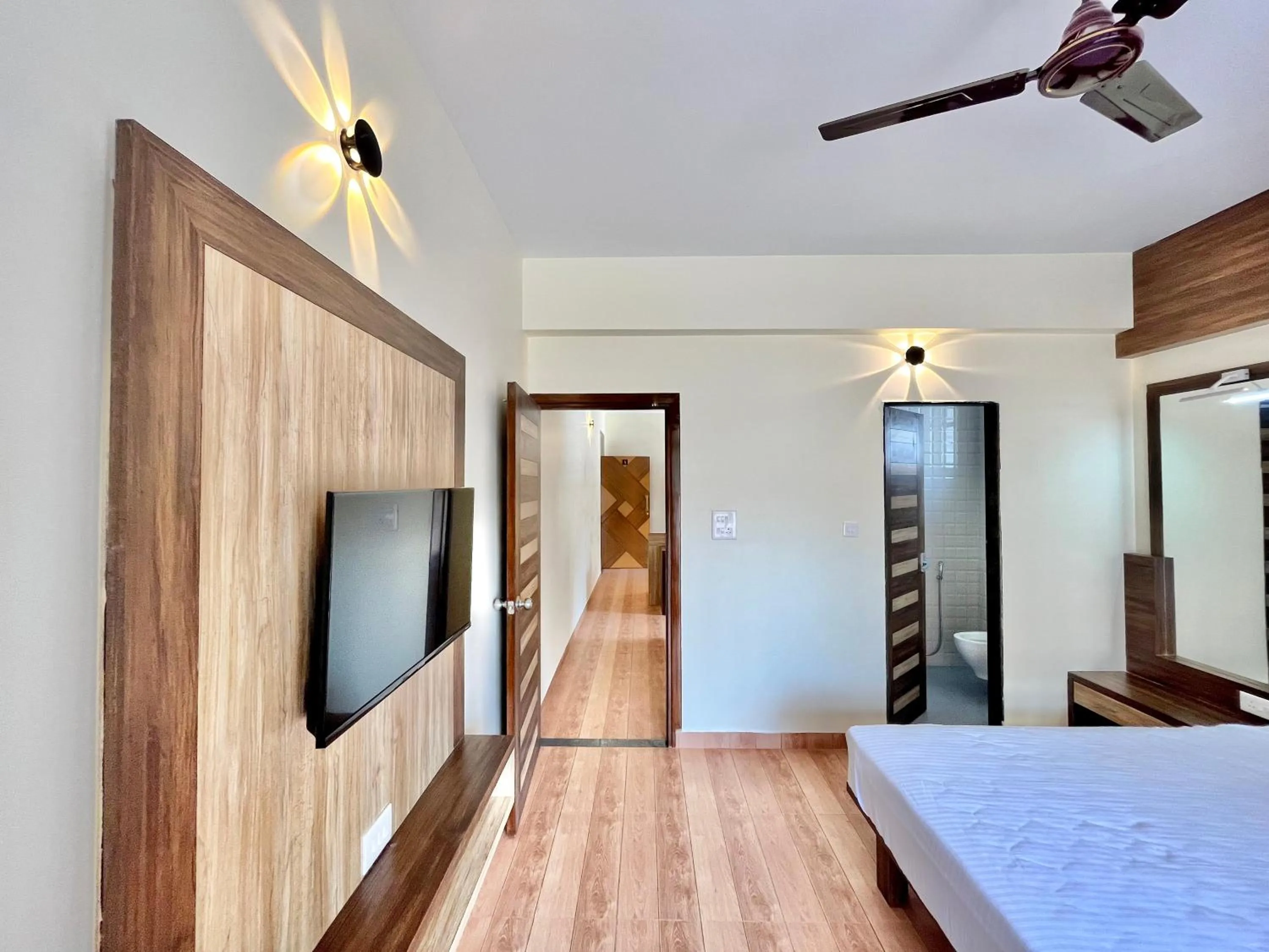 Bed in Lykke Suites- 2-min Drive to Colva Beach-By Goan Felicidade Hospitality PVT LTD