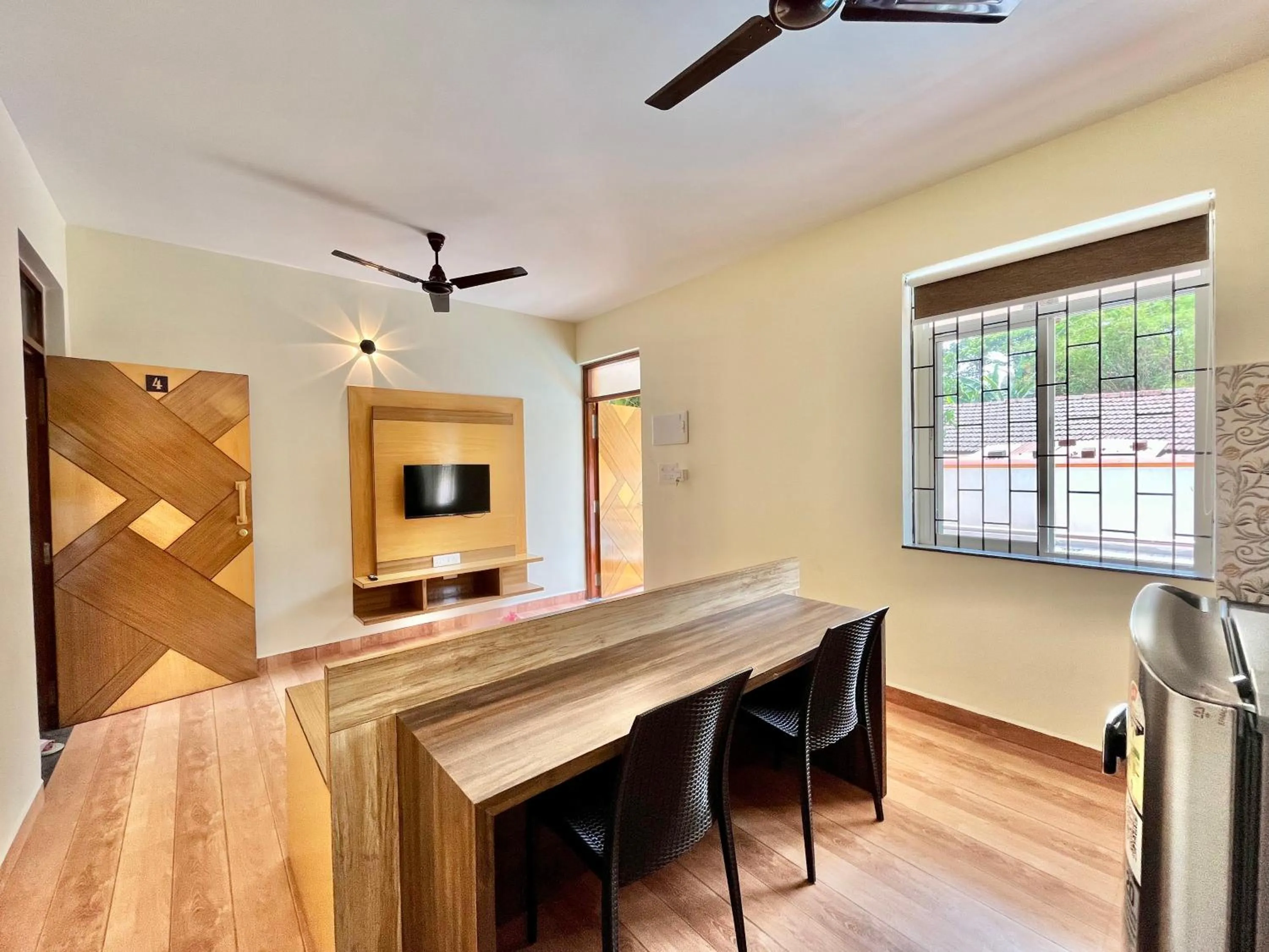 TV and multimedia in Lykke Suites- 2-min Drive to Colva Beach-By Goan Felicidade Hospitality PVT LTD