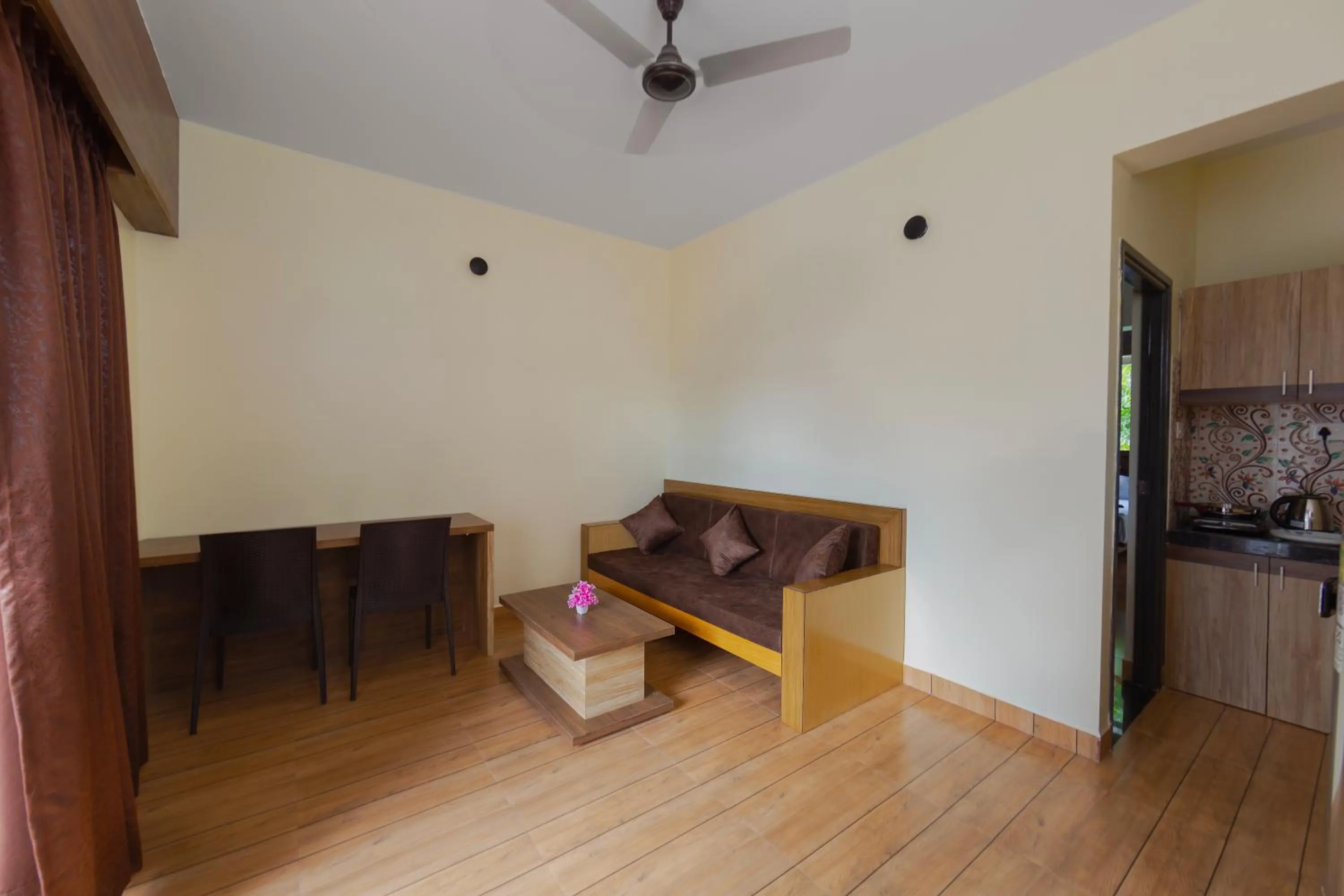 Kitchen or kitchenette in Lykke Suites- 2-min Drive to Colva Beach-By Goan Felicidade Hospitality PVT LTD