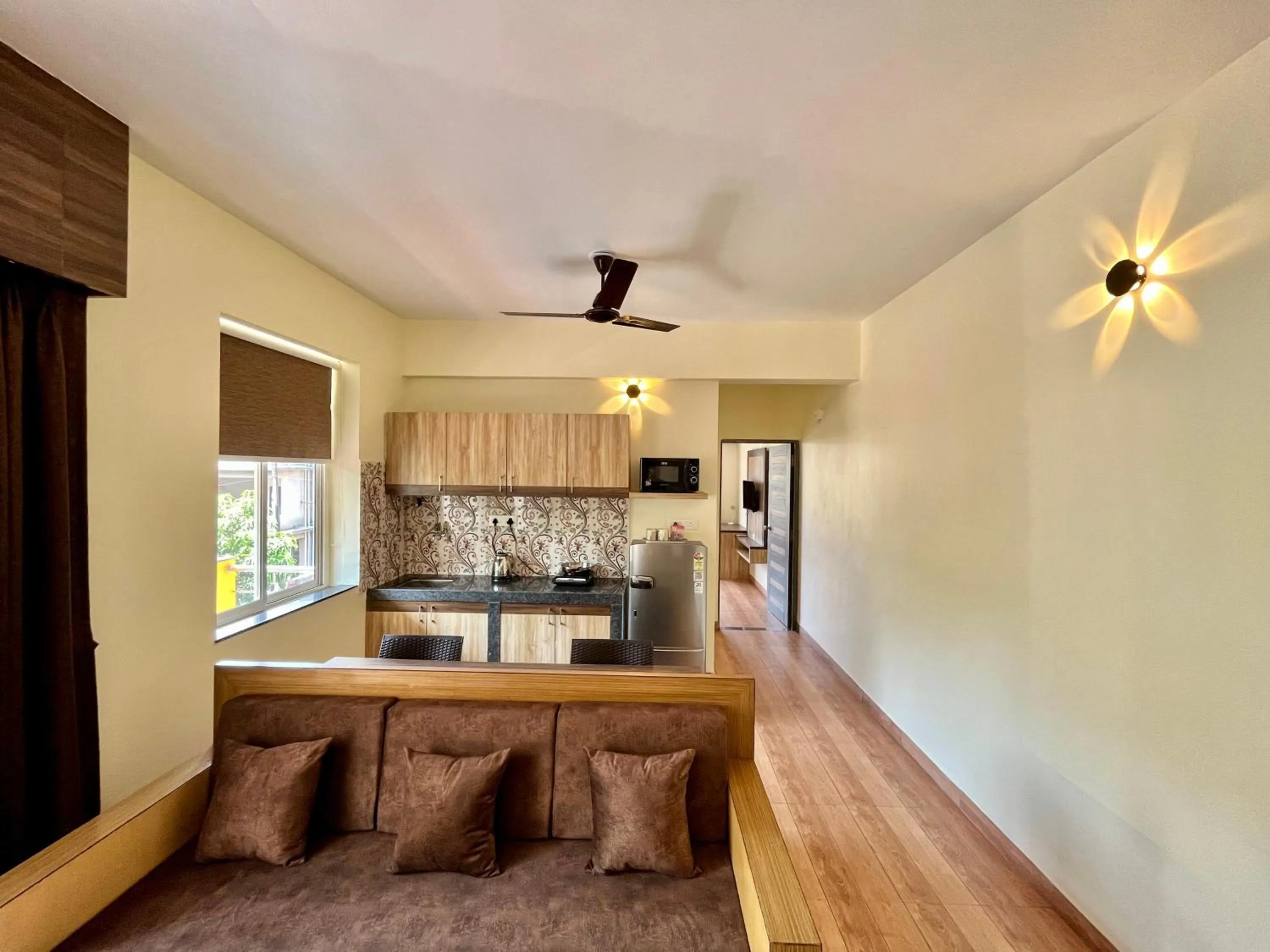 Kitchen or kitchenette in Lykke Suites- 2-min Drive to Colva Beach-By Goan Felicidade Hospitality PVT LTD