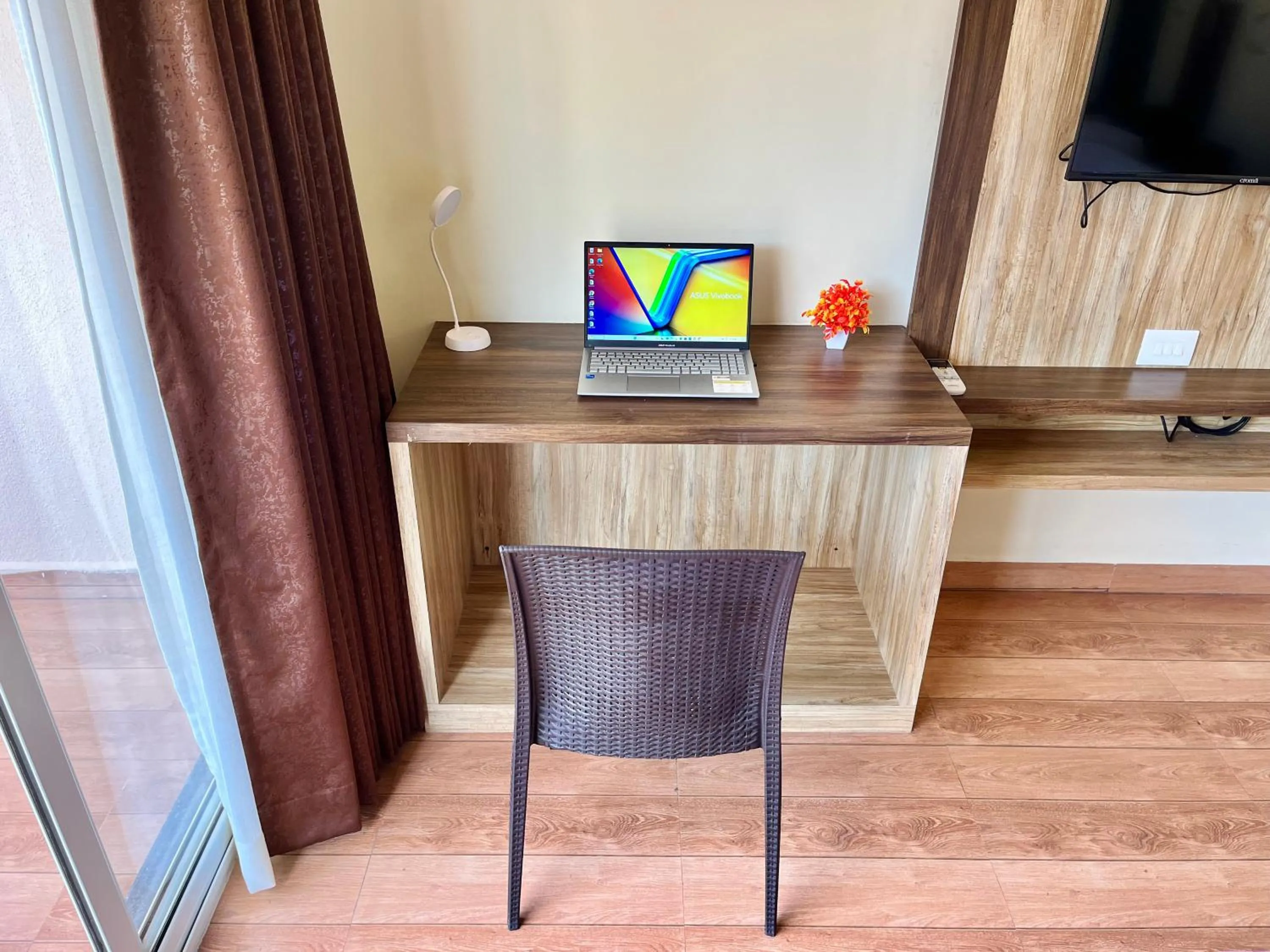 TV and multimedia in Lykke Suites- 2-min Drive to Colva Beach-By Goan Felicidade Hospitality PVT LTD