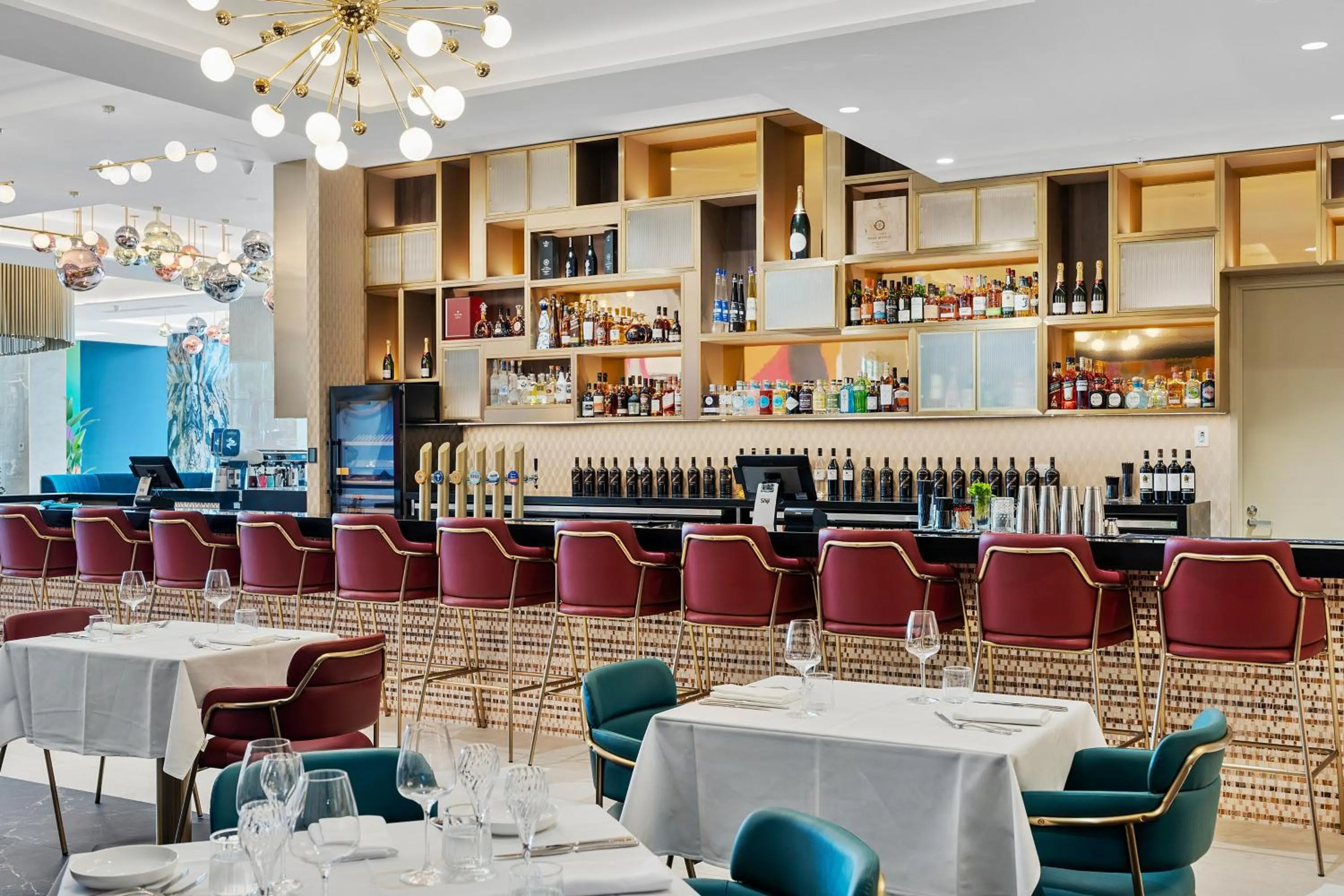 Lounge or bar in TRYP by Wyndham Southport Gold Coast Hotel Apartments