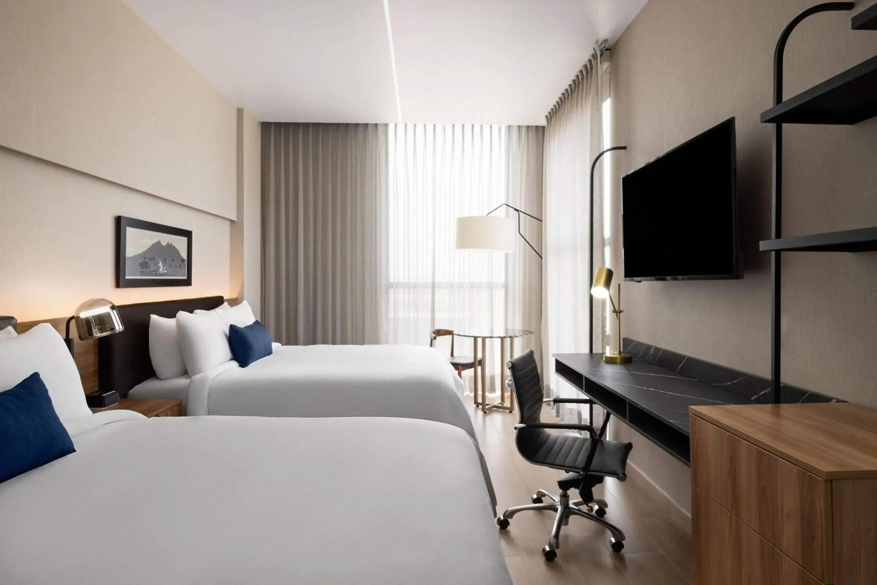 Junior Suite with One King Bed or Two Queen Beds - Non-Smoking in TRYP By Wyndham Ciudad Guzmán UTTSA Junior Suite with One King Bed or Two Queen Beds - Non-Smoking in TRYP By Wyndham Ciudad Guzmán UTTSA