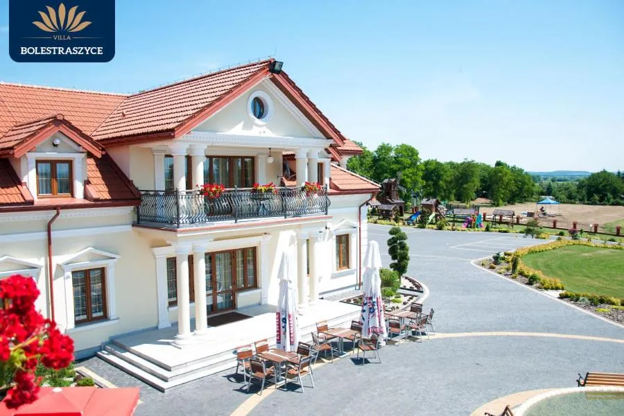 Hotel Restauracja VILLA BOLESTRASZYCE- PRZEMYŚL