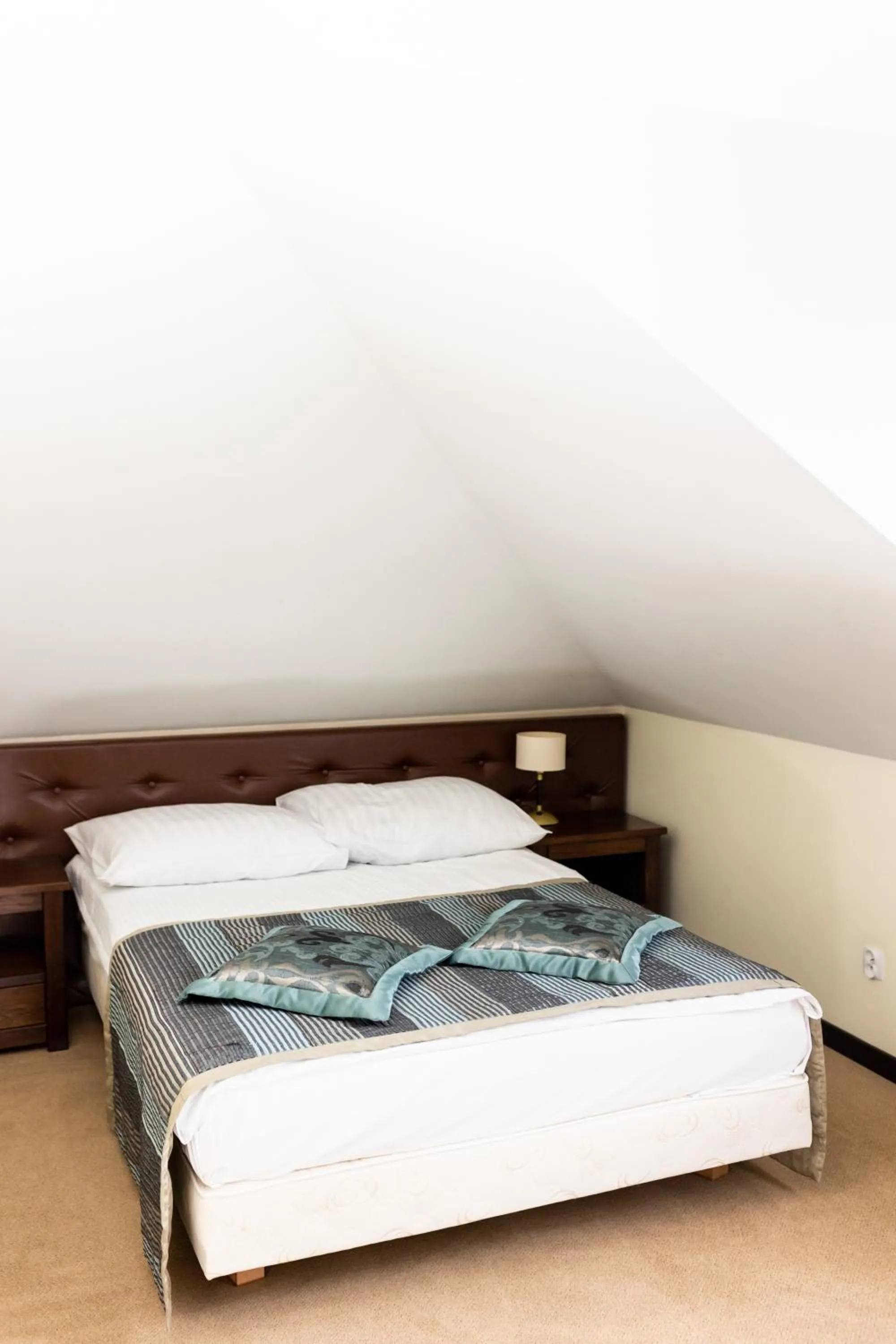 Bed in Hotel Restauracja VILLA BOLESTRASZYCE- PRZEMYŚL