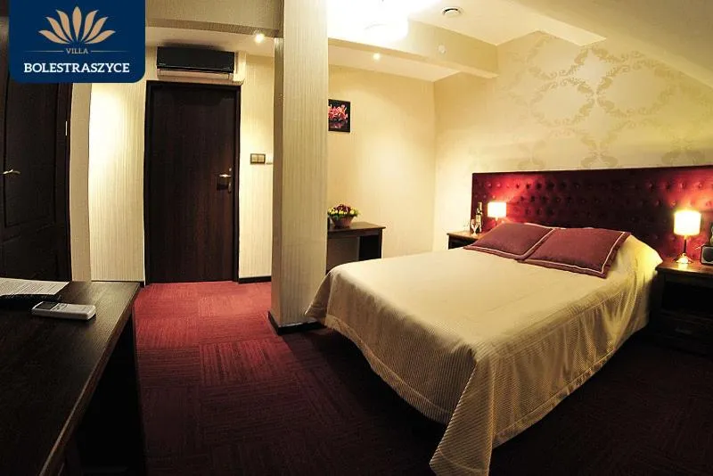 Bed in Hotel Restauracja VILLA BOLESTRASZYCE- PRZEMYŚL