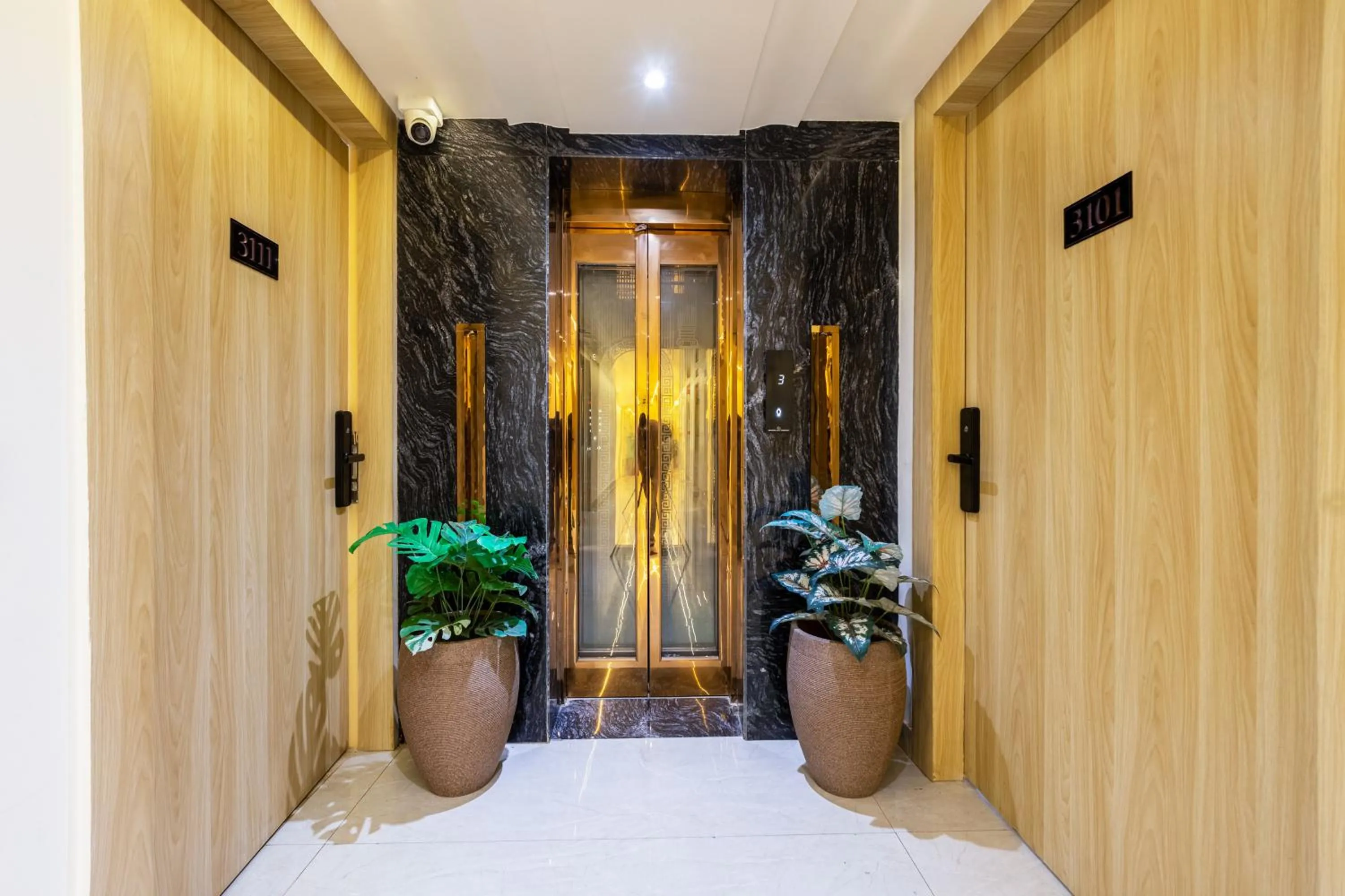 elevator in Dahabi Venue Premium- Free Airport Pick up or Drop