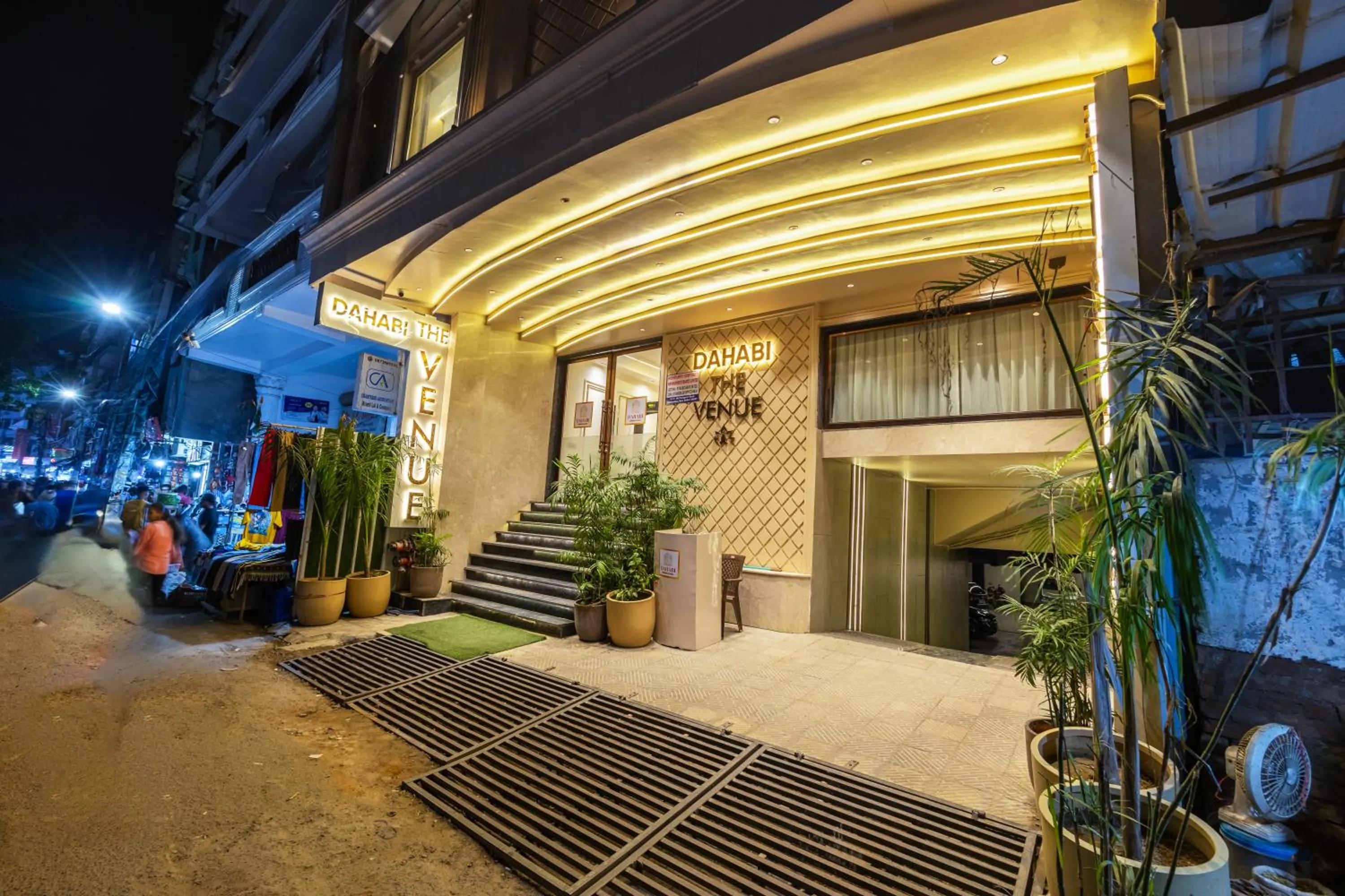 Night in Dahabi Venue Premium- Free Airport Pick up or Drop