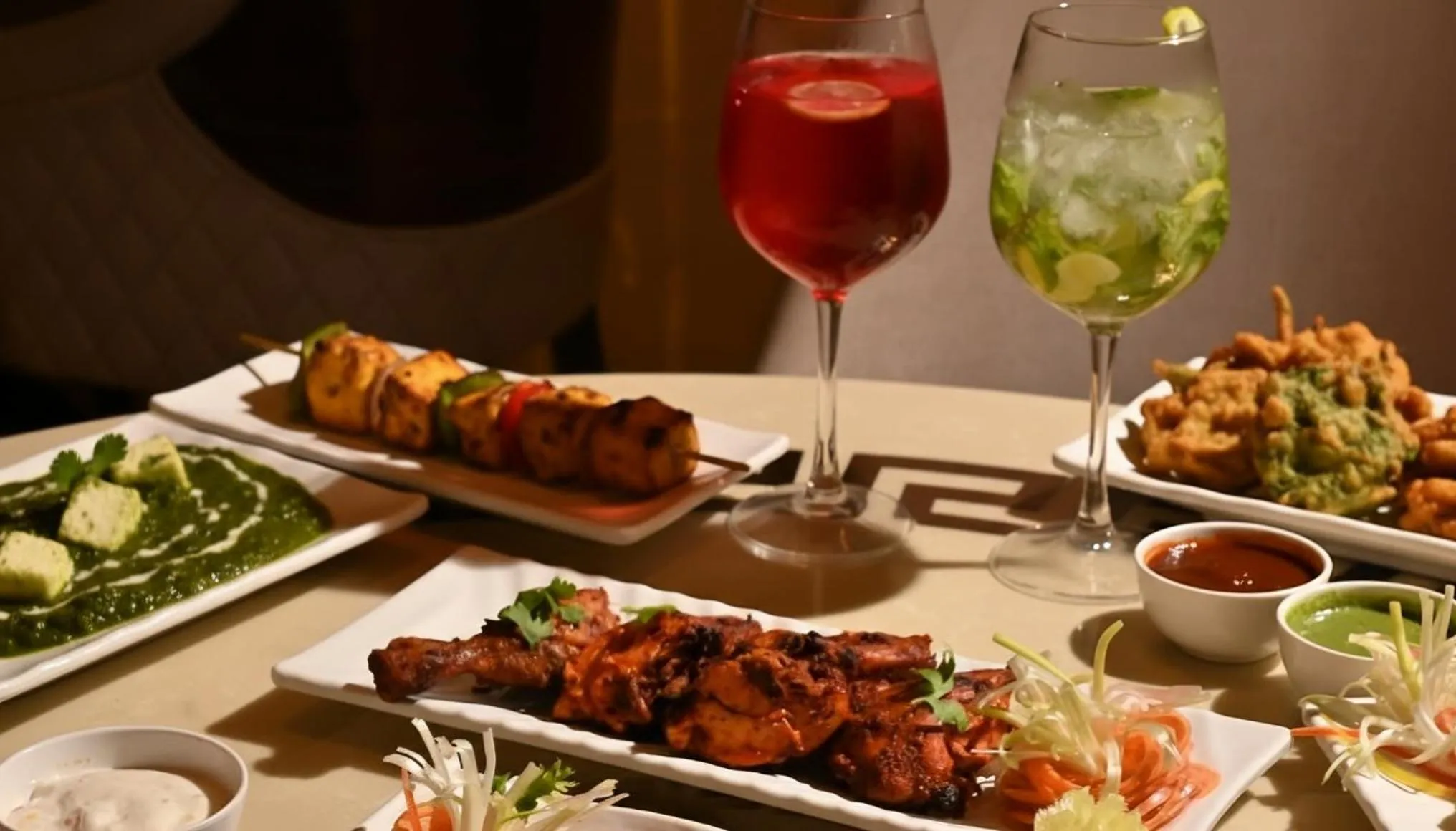 Food and drinks in Dahabi Venue Premium- Free Airport Pick up or Drop