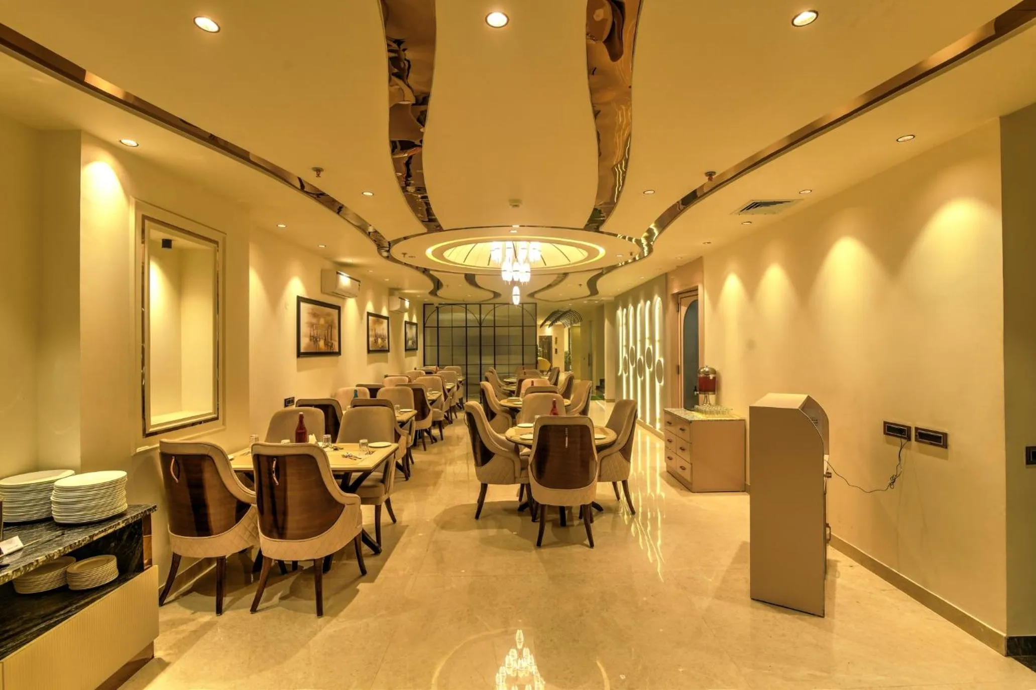 Dahabi Venue Premium- 9 min fr Delhi Airport