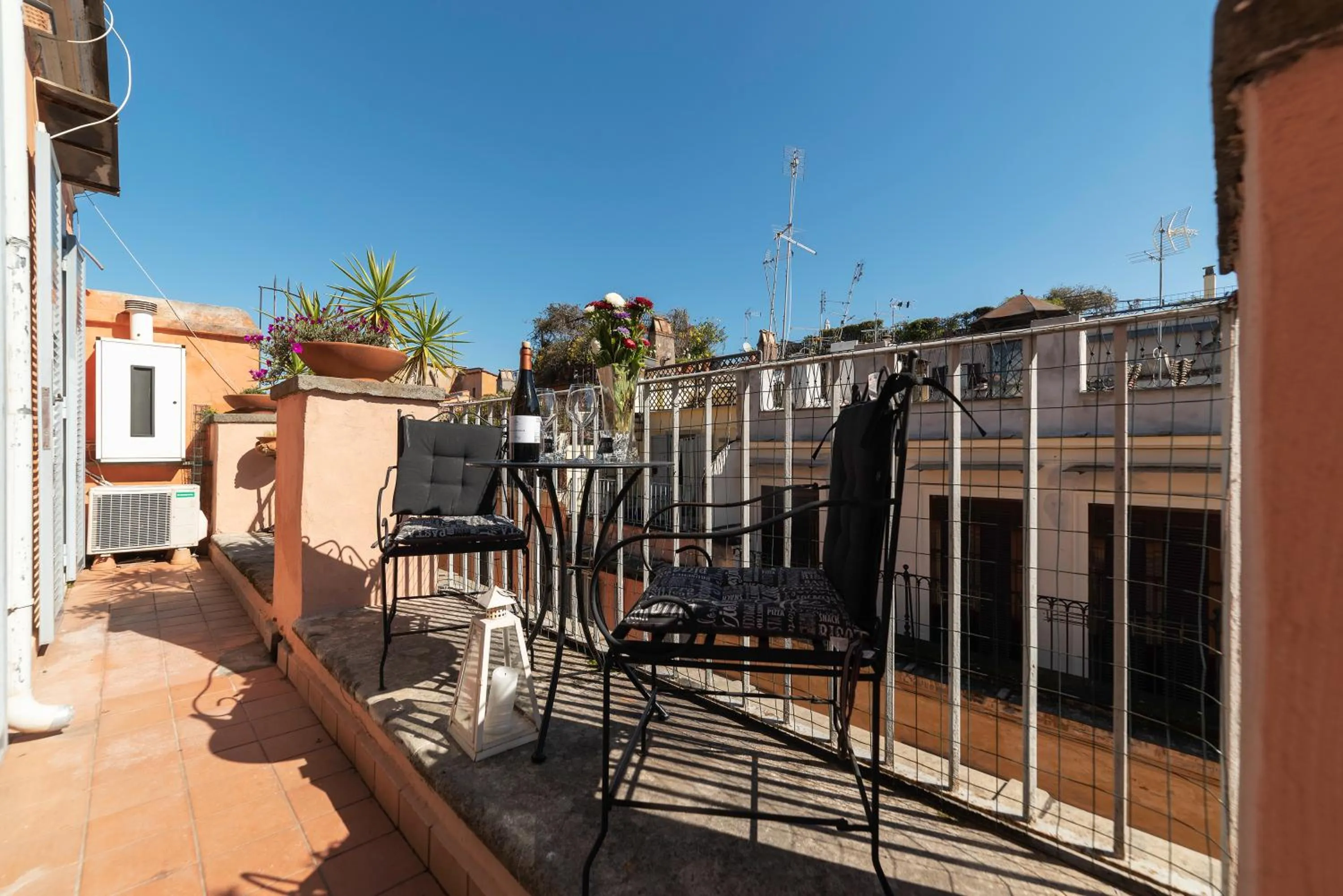 Balcony/Terrace in Spanish Steps Corner