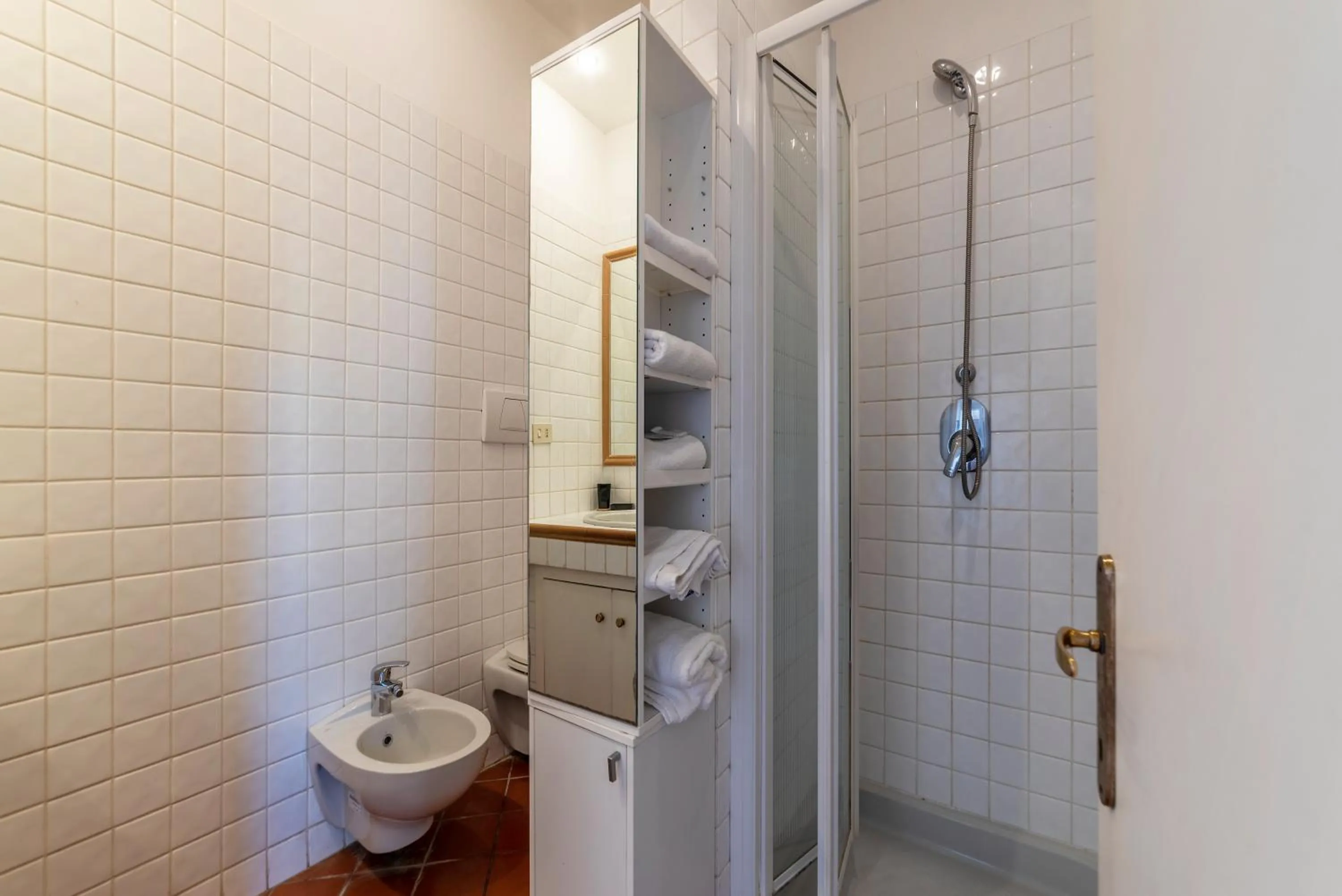 Bathroom in Spanish Steps Corner