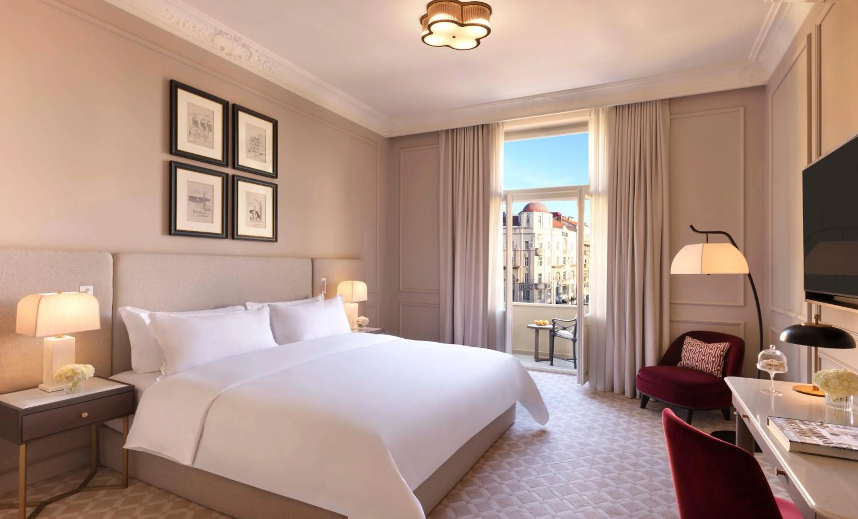 Bedroom, Bed in The Bristol Belgrade