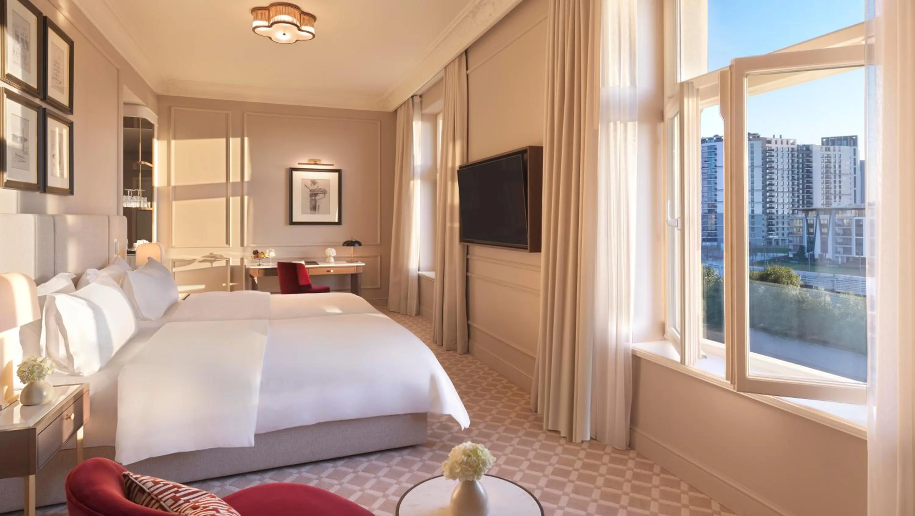 Bedroom, Bed in The Bristol Belgrade