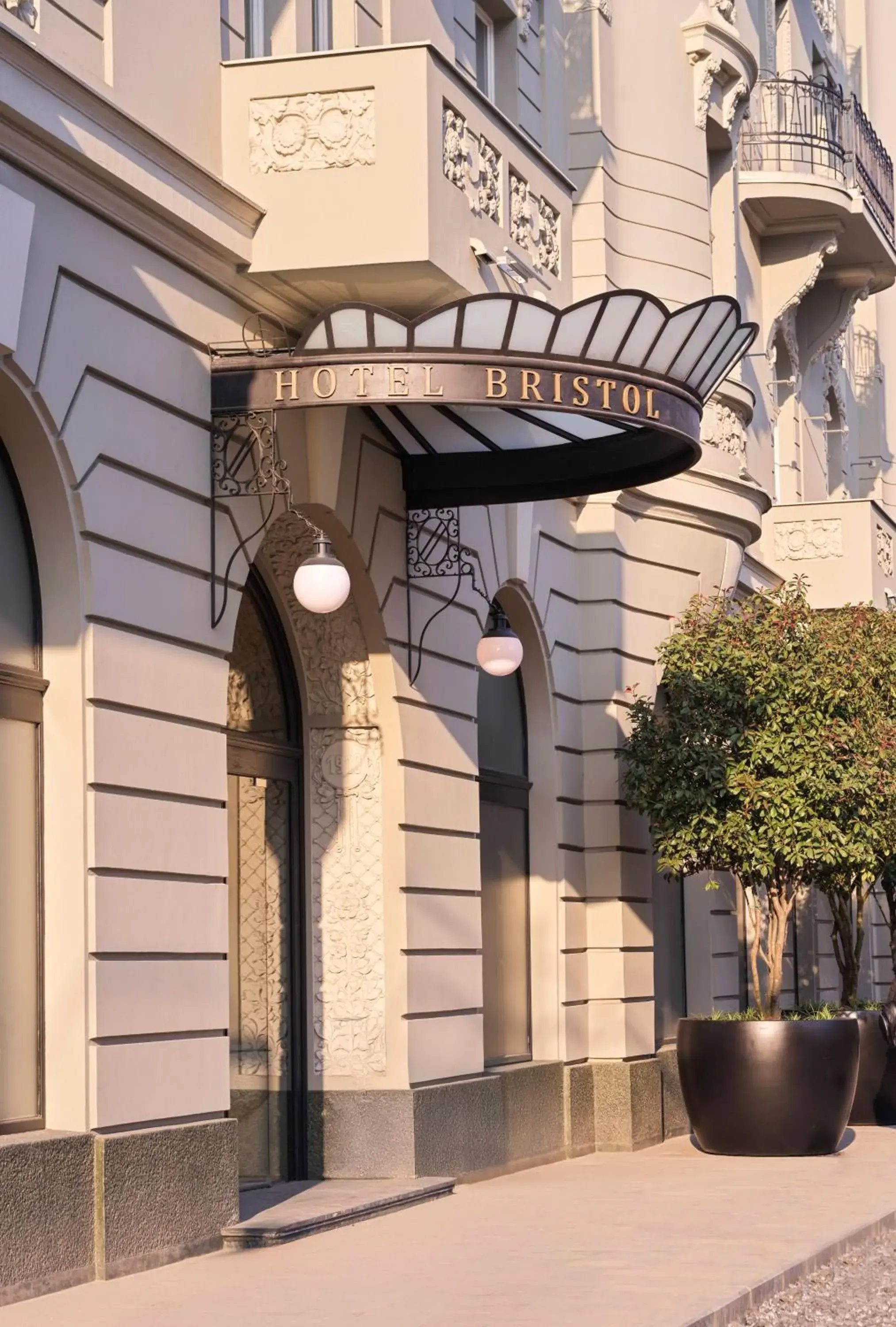 Facade/entrance in The Bristol Belgrade Facade/entrance in The Bristol Belgrade