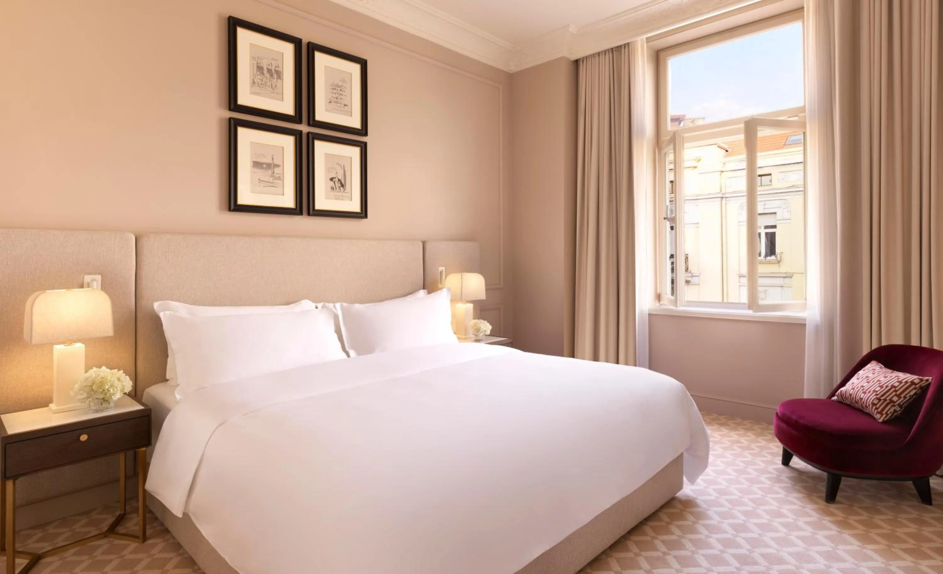 Bedroom, Bed in The Bristol Belgrade