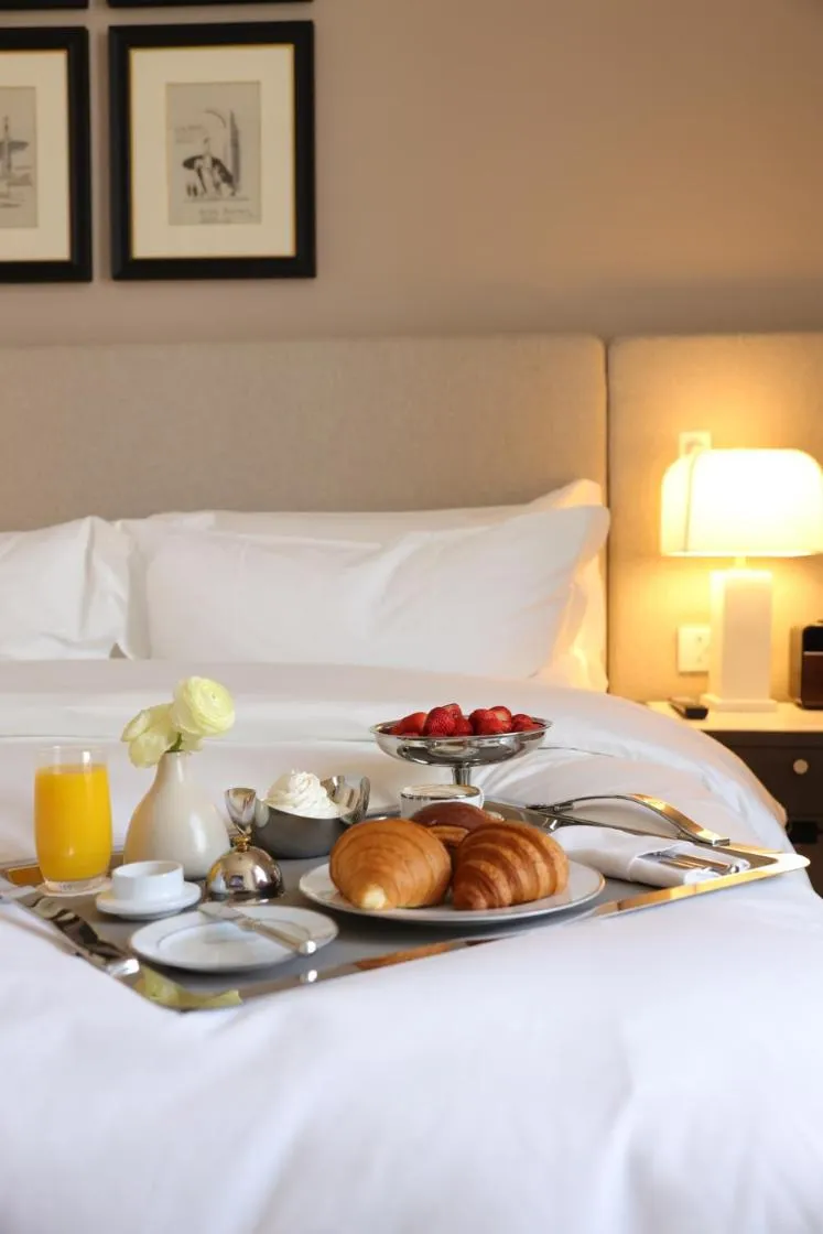 room service, Bed in The Bristol Belgrade