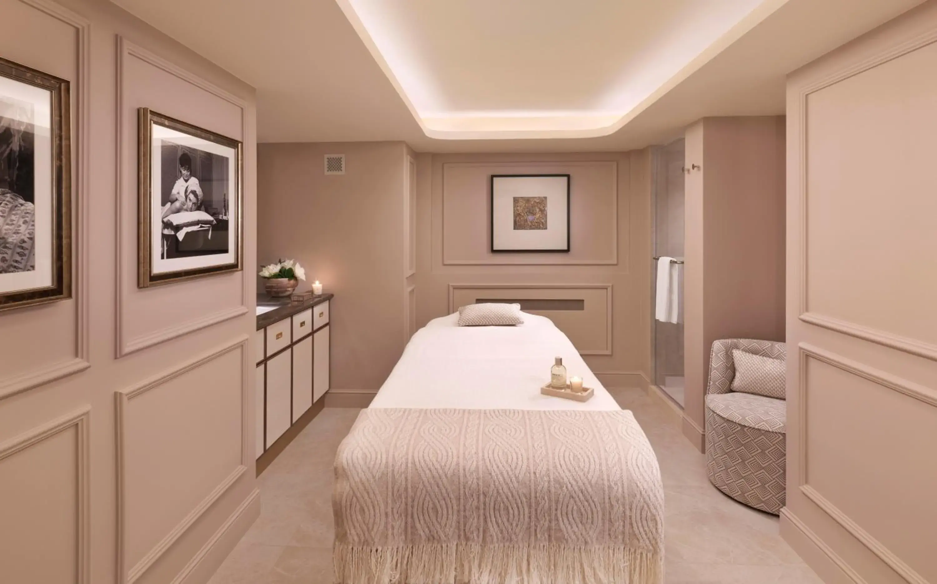 Massage, Bed in The Bristol Belgrade Massage, Bed in The Bristol Belgrade