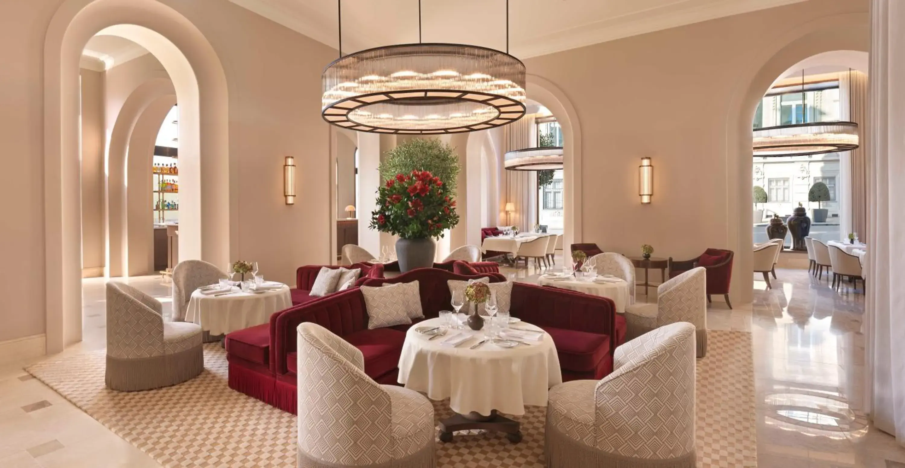 Lounge or bar in The Bristol Belgrade Lounge or bar in The Bristol Belgrade