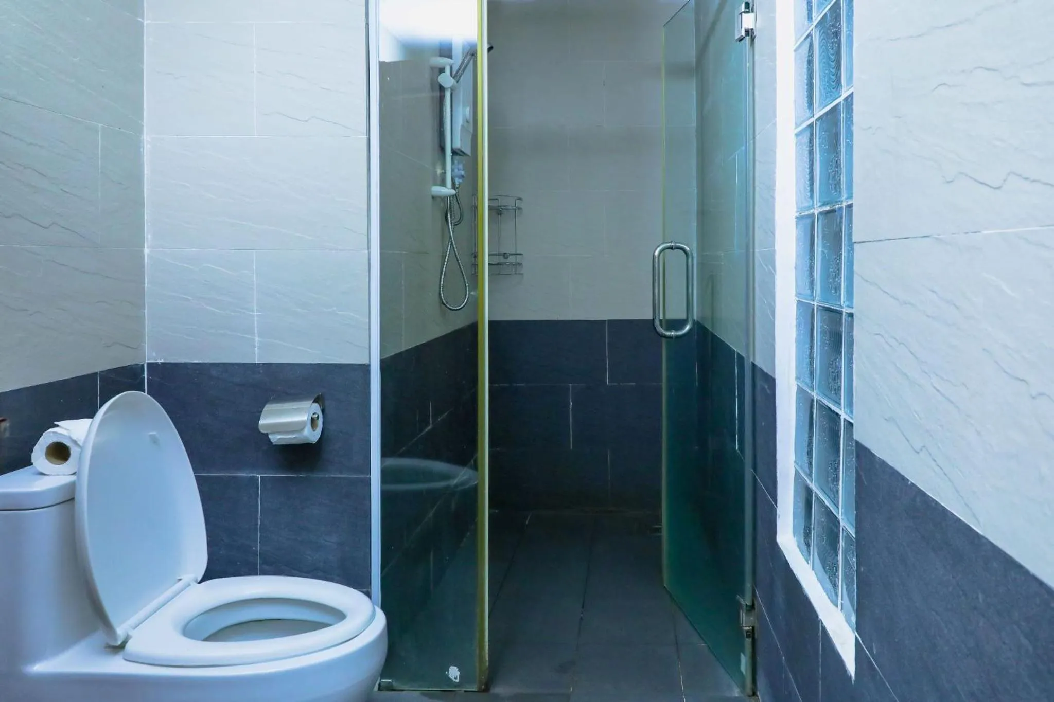 Property building in Sea Breeze Resort