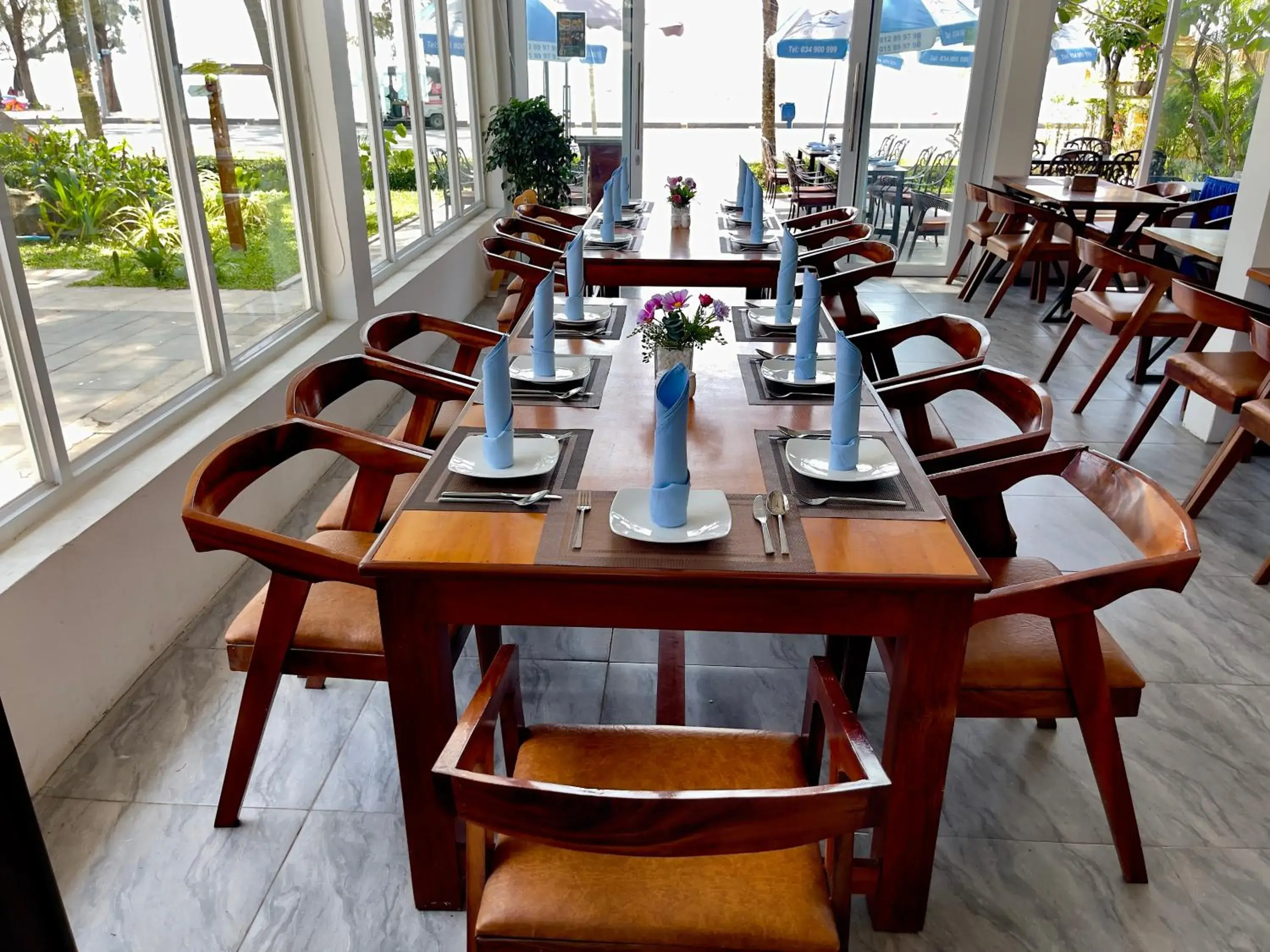 Restaurant/places to eat in Sea Breeze Resort Restaurant/places to eat in Sea Breeze Resort