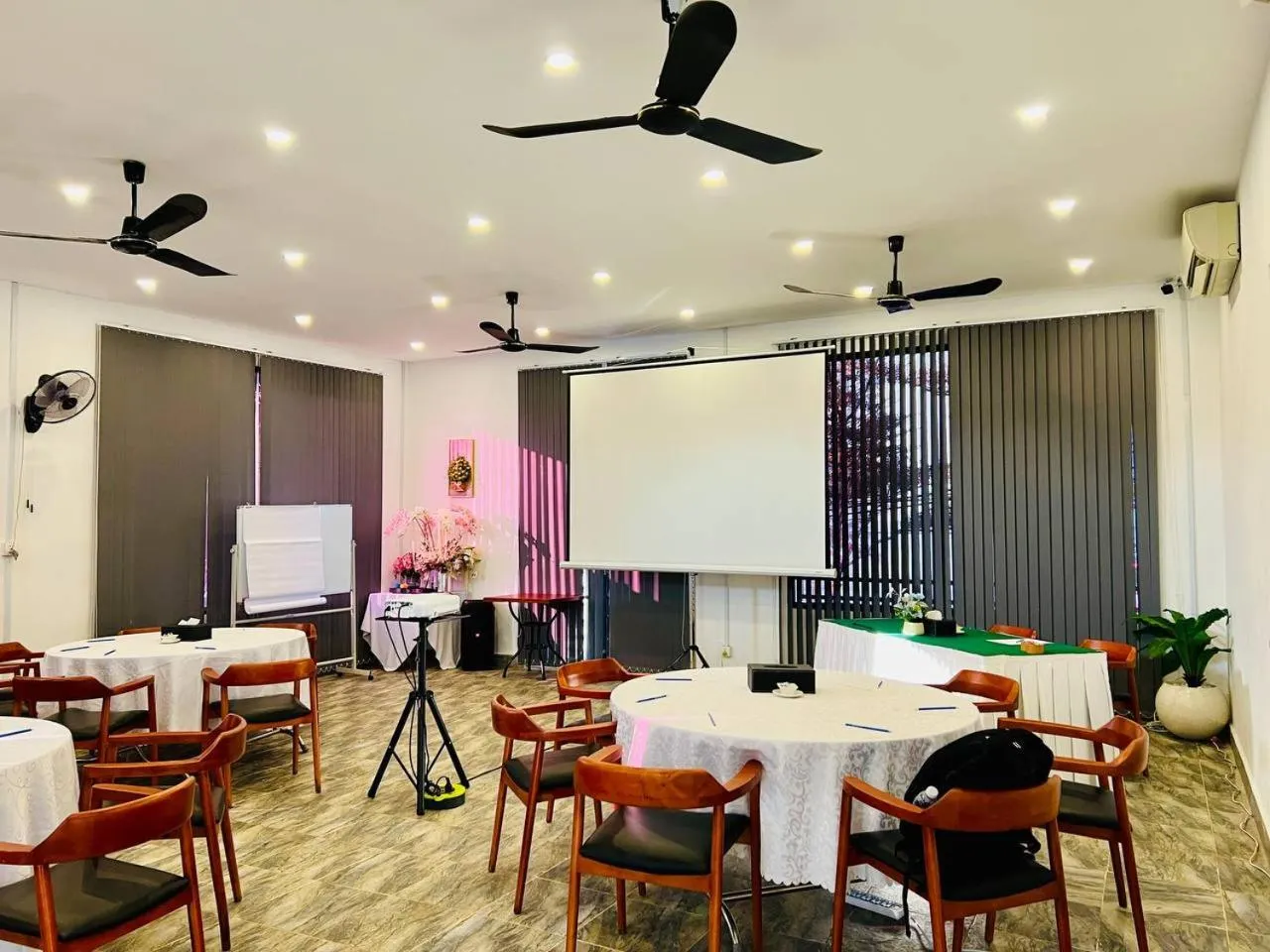Meeting/conference room in Sea Breeze Resort