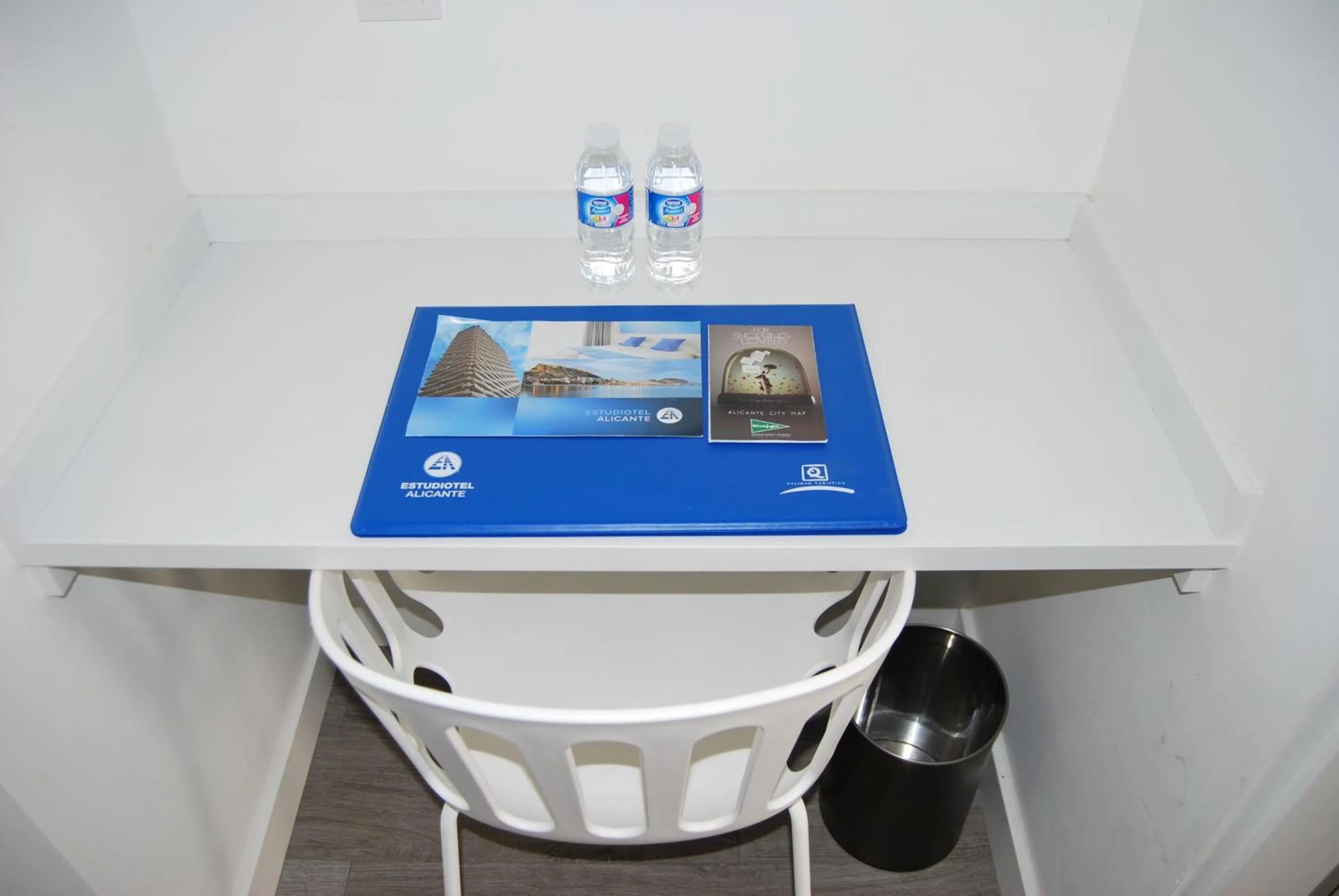 Decorative detail in Estudiotel Alicante