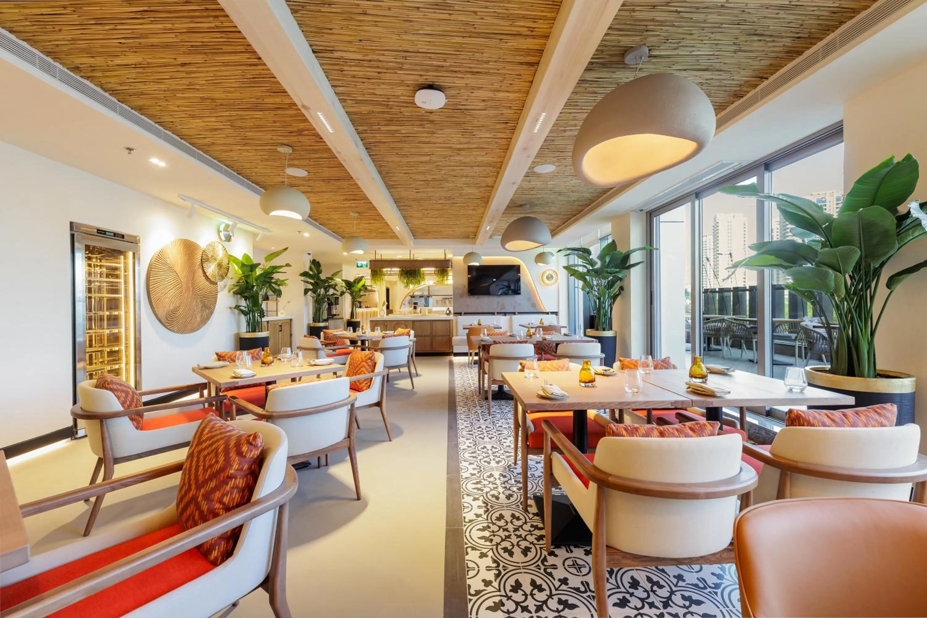 Restaurant/places to eat in Holiday Inn Dubai Village Circle by IHG