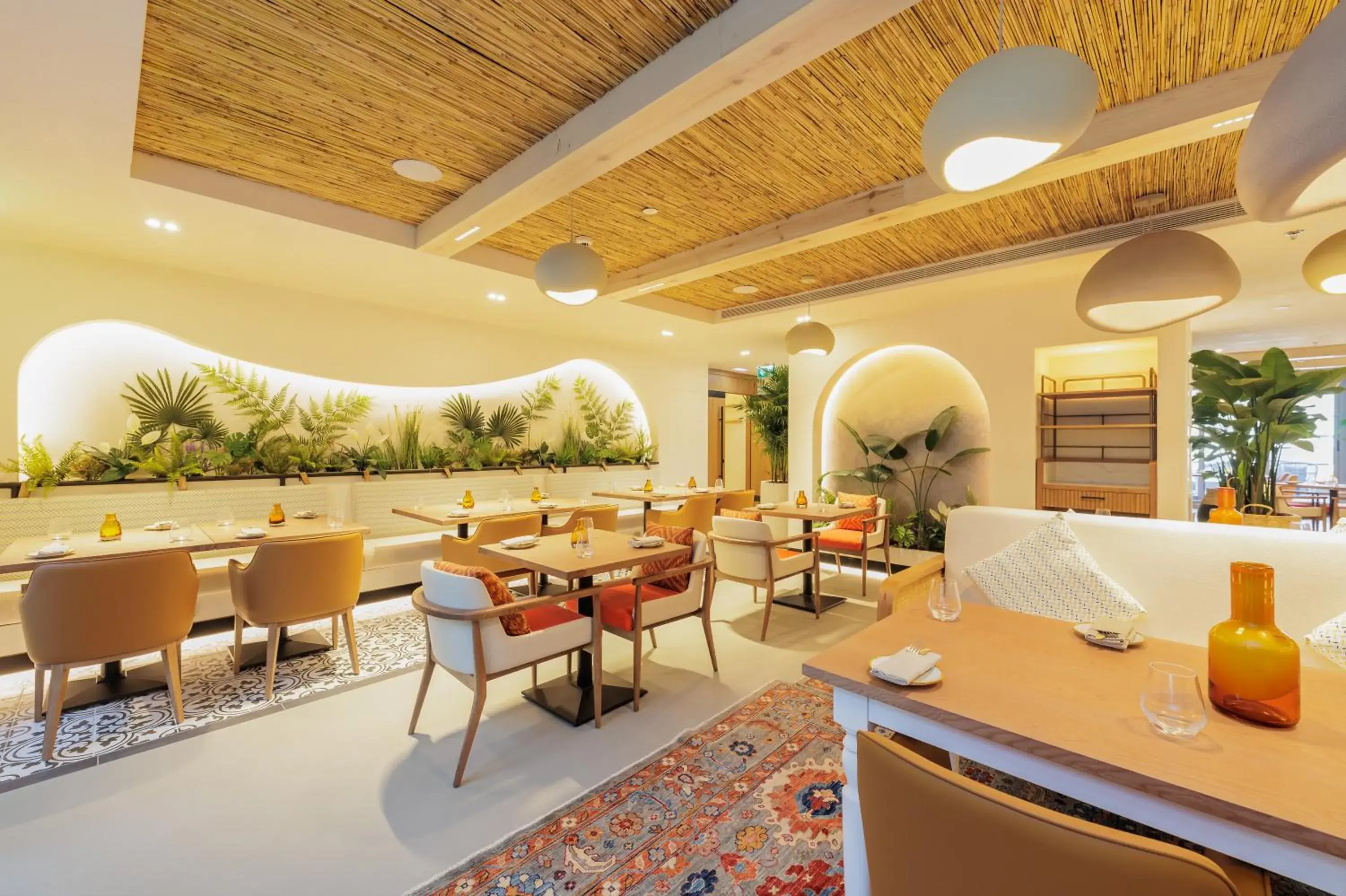 Restaurant/places to eat in Holiday Inn Dubai Jumeirah Village Circle by IHG Restaurant/places to eat in Holiday Inn Dubai Jumeirah Village Circle by IHG