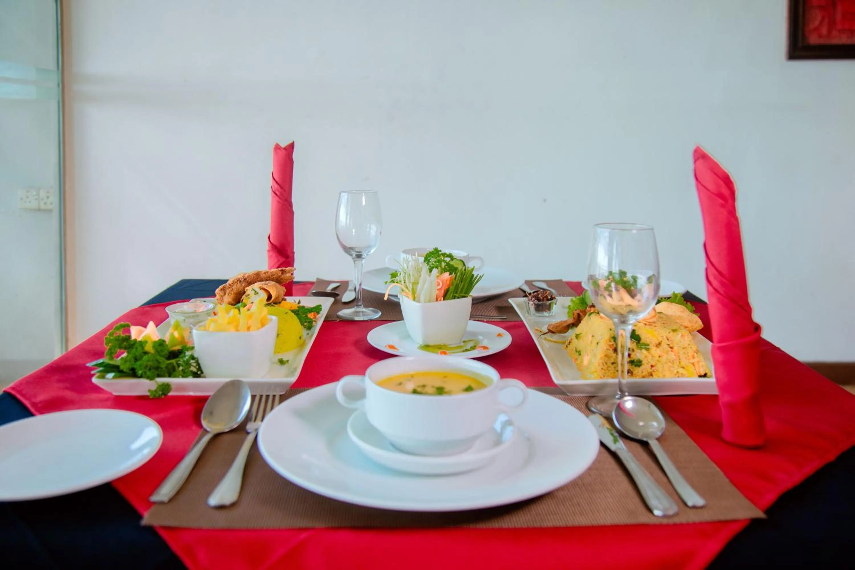 Food in Lake Wind Resort