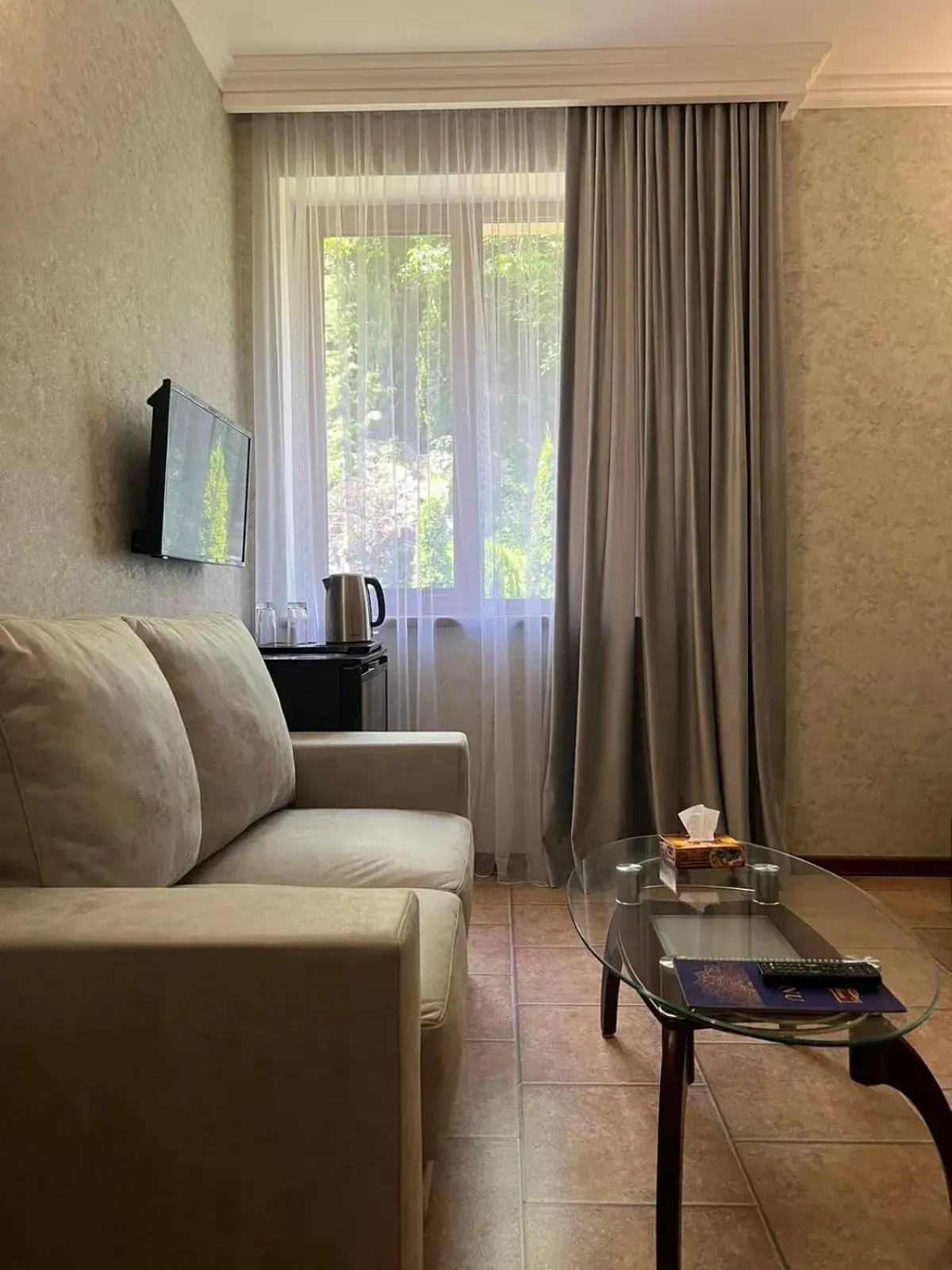 Budget Double Room in Park Avenue Hotel Yerevan Budget Double Room in Park Avenue Hotel Yerevan