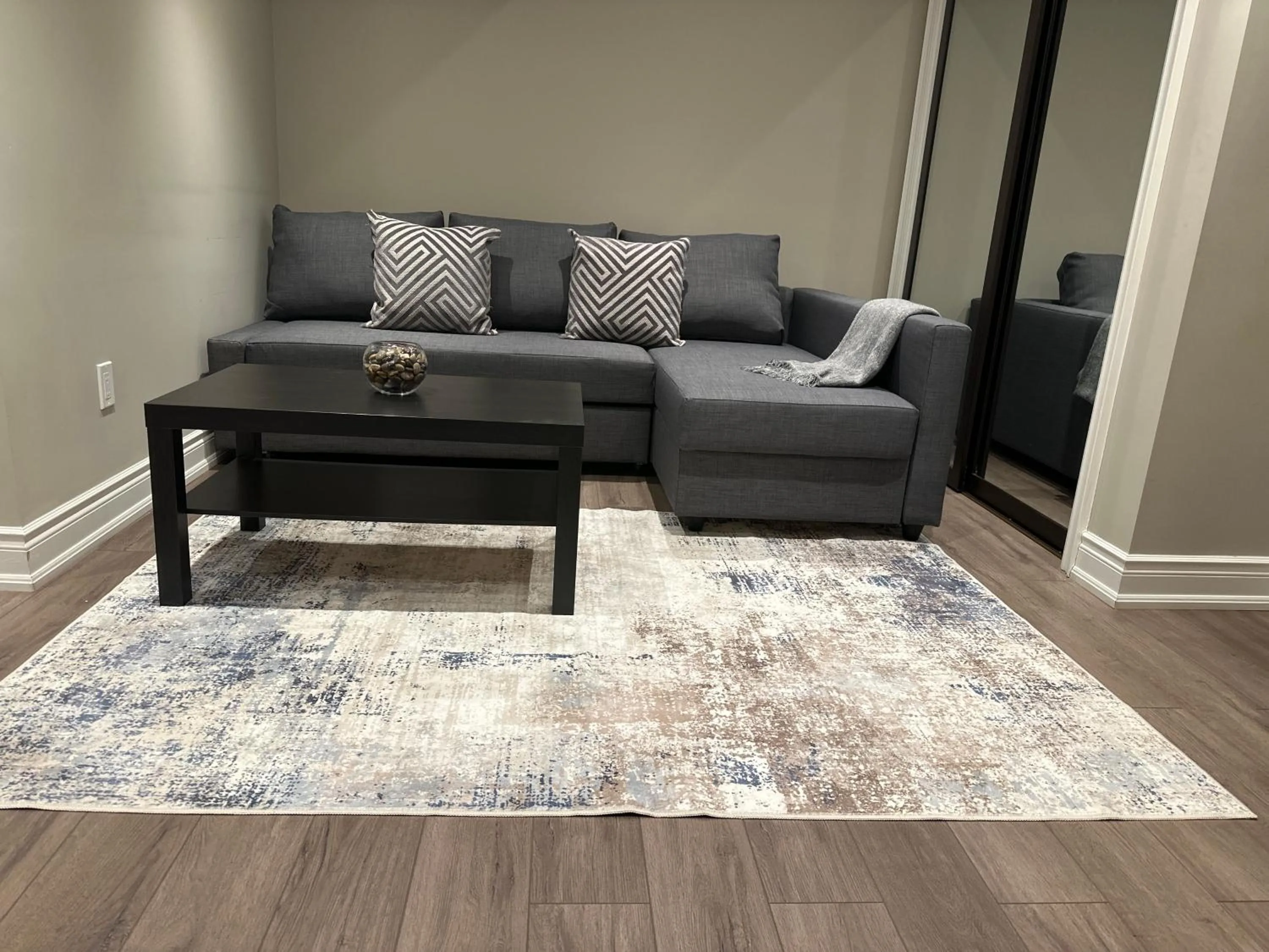 Fully Furnished Guest Suite