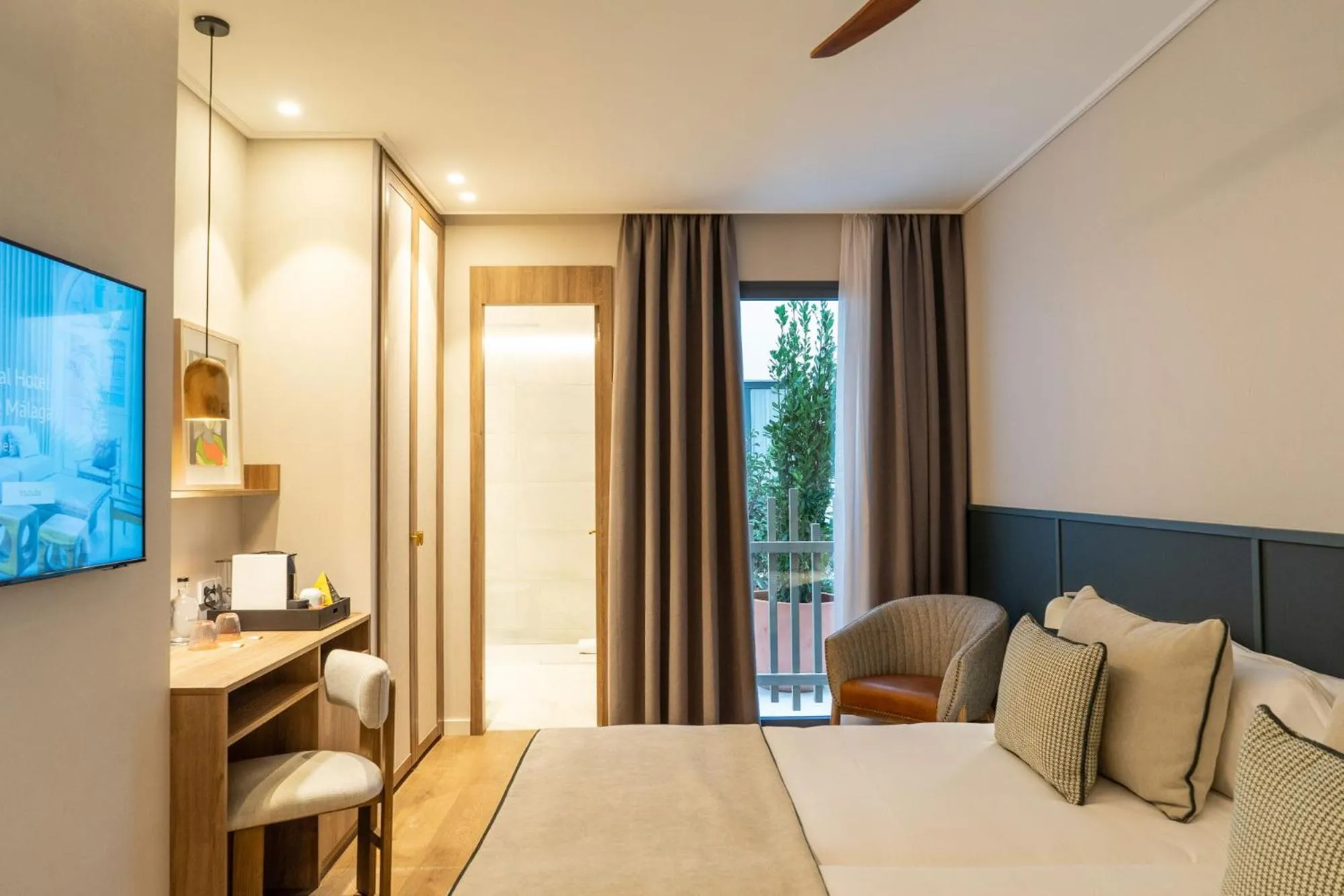 Double or Twin Room in Hotel Well and Come Málaga