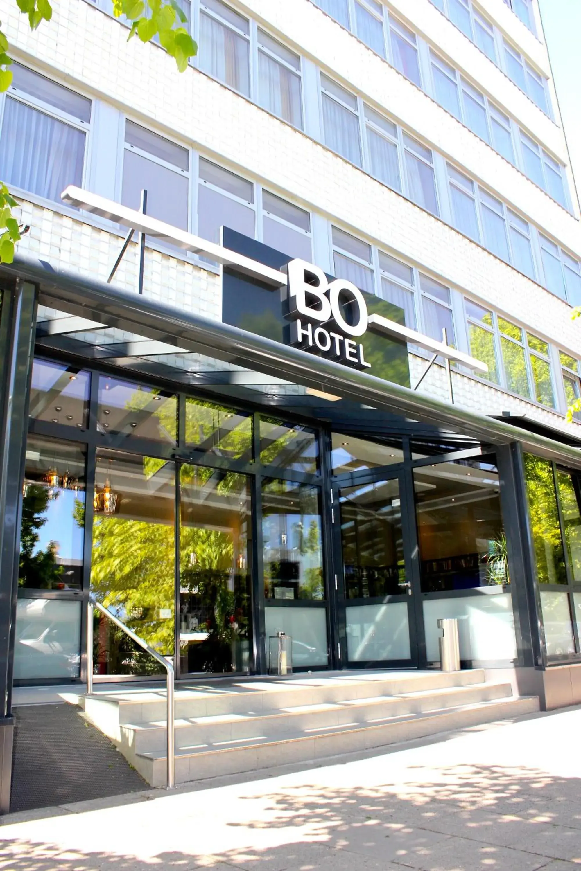 Facade/entrance in BO Hotel Hamburg Facade/entrance in BO Hotel Hamburg