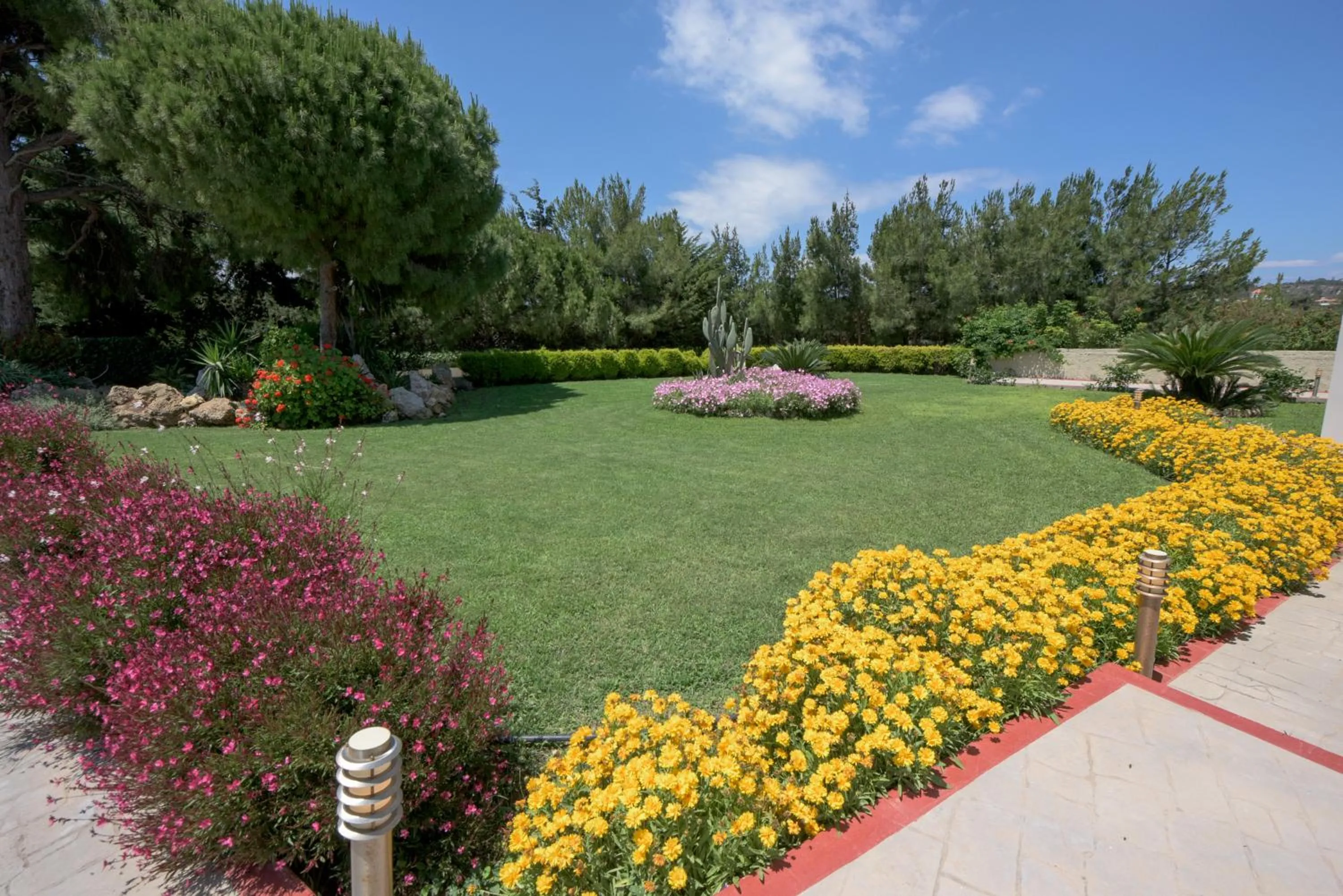 Garden in Villa Artemis