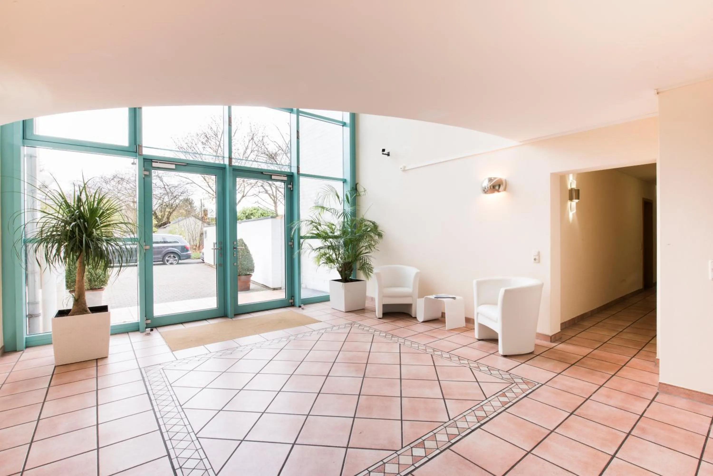 Facade/entrance in Parkside Apartment House