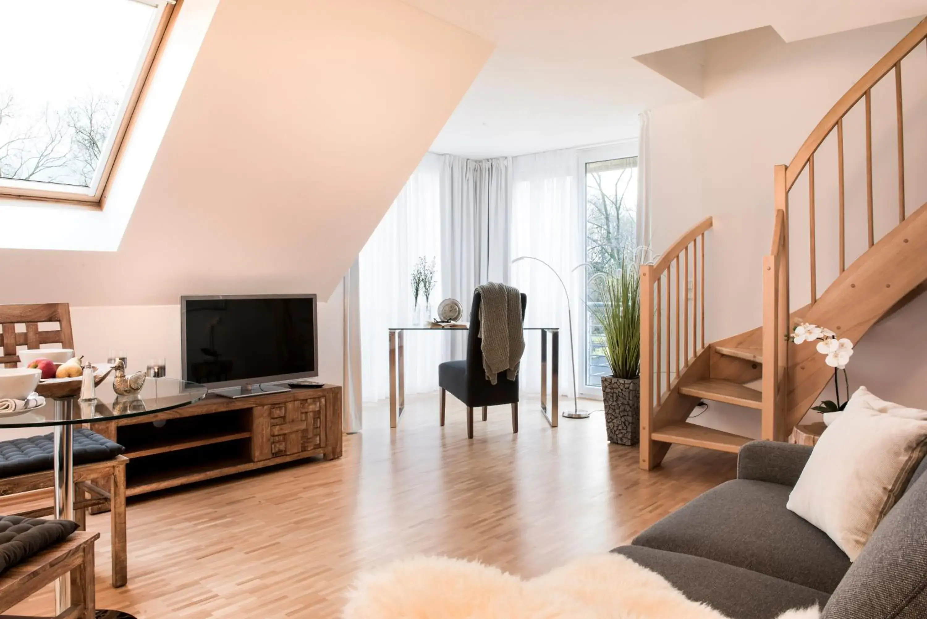 Maisonette Apartment in Parkside Apartment House Maisonette Apartment in Parkside Apartment House