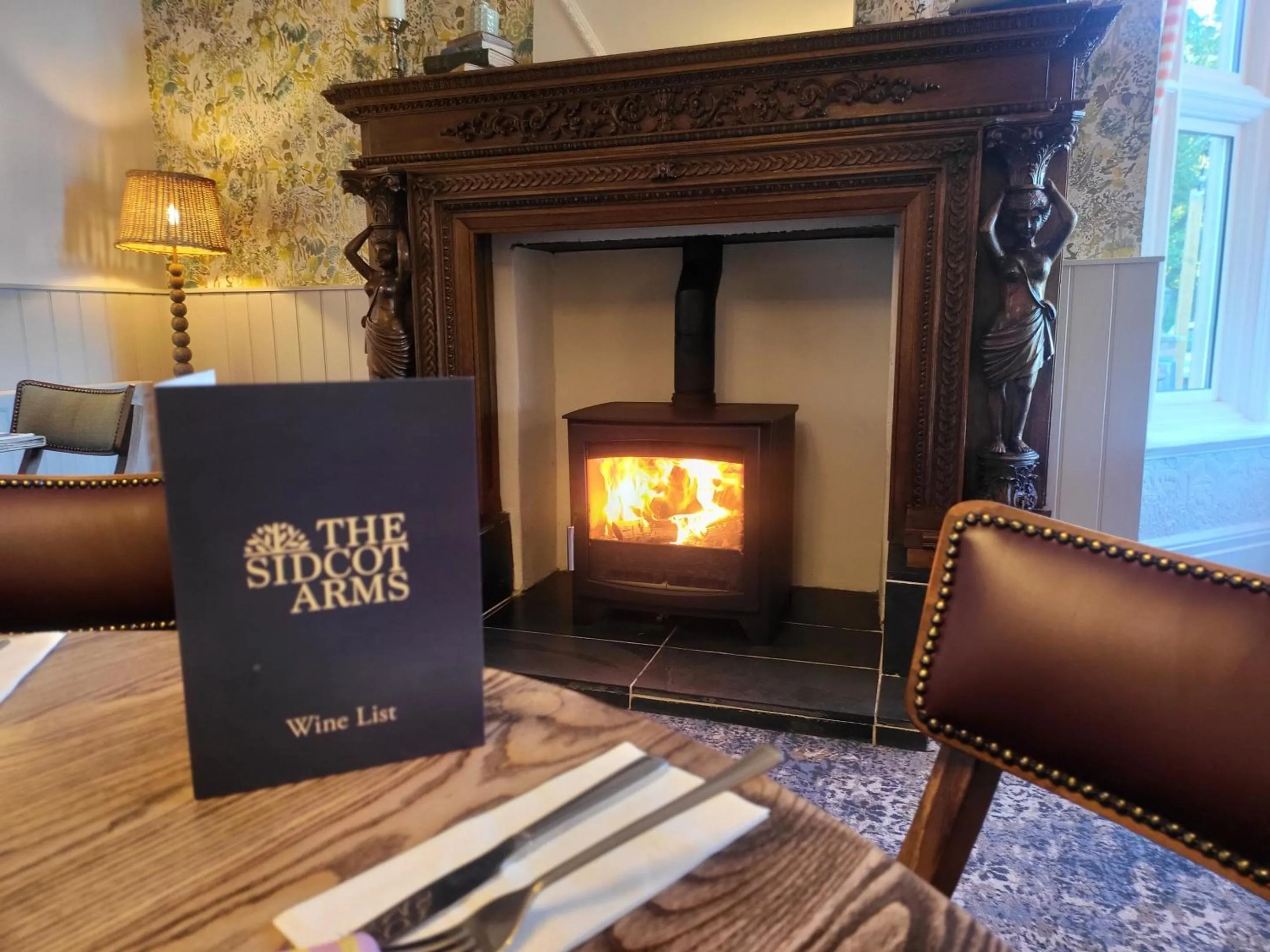 Dining area in Sidcot Arms