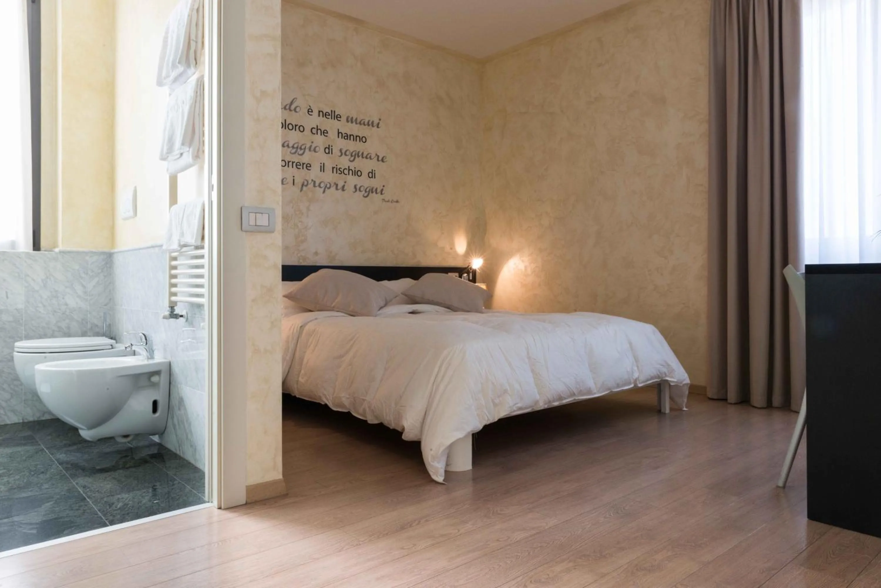 Day, Bed in Berghotel