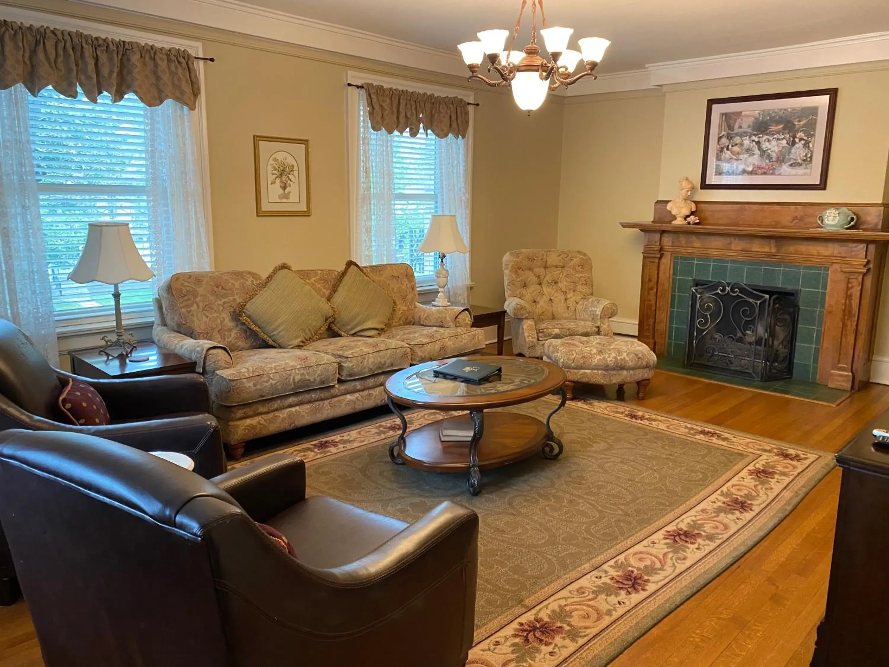 Quadruple Room with Balcony in Inn at 835 Boutique Hotel Quadruple Room with Balcony in Inn at 835 Boutique Hotel