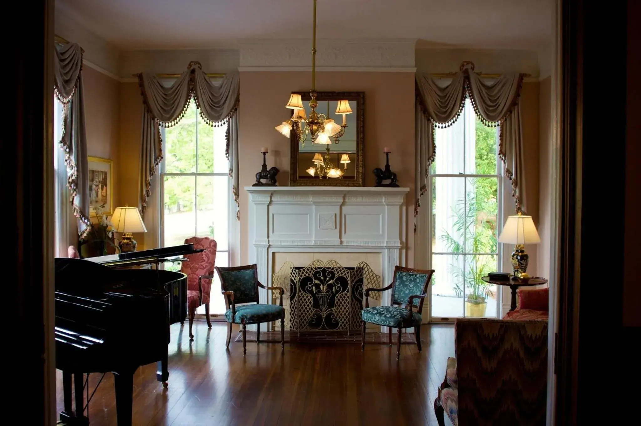 Lookaway Inn Lookaway Inn